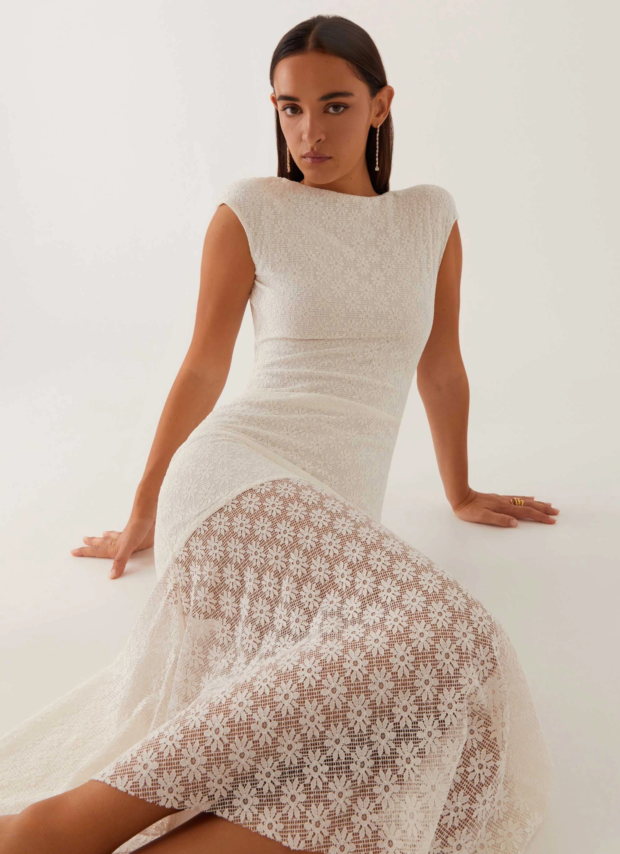 Style Base Indoor Event Arielle Open Back Midi Dress - White