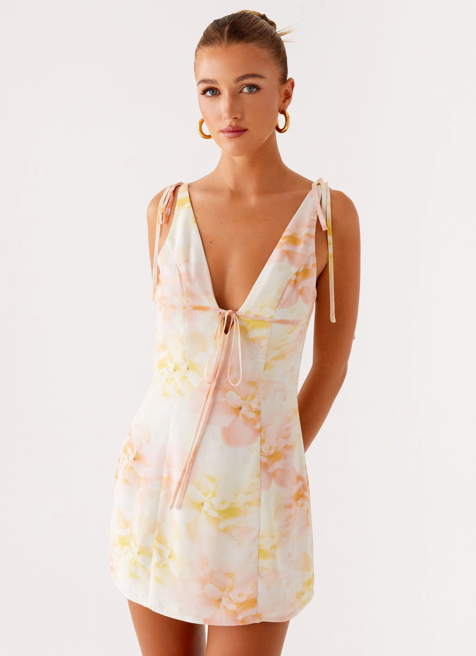 Alden Mini Dress - Floral Print Fashion Essential