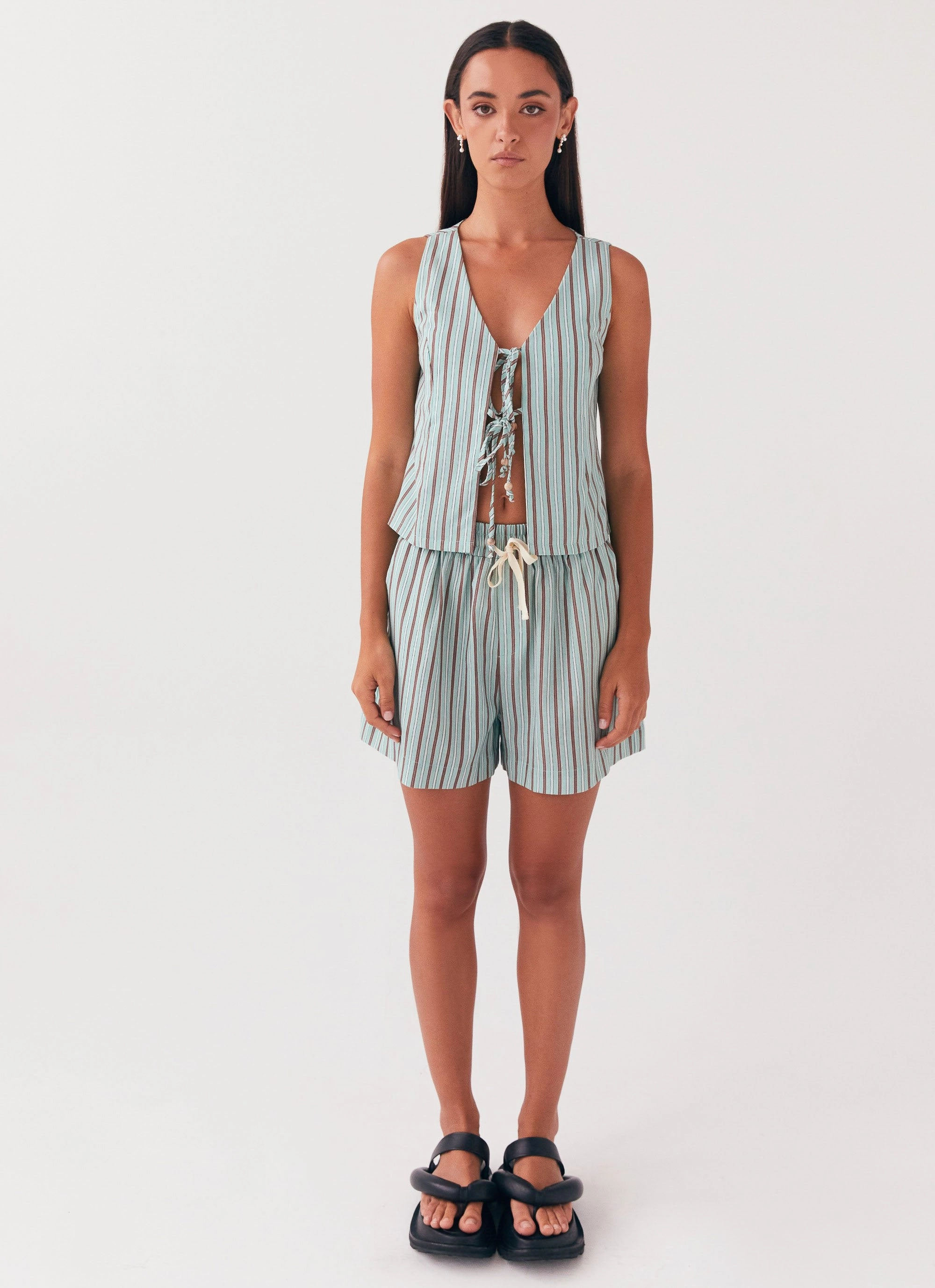 Chic Fit Allania Linen Shorts - Coastal Stripe
