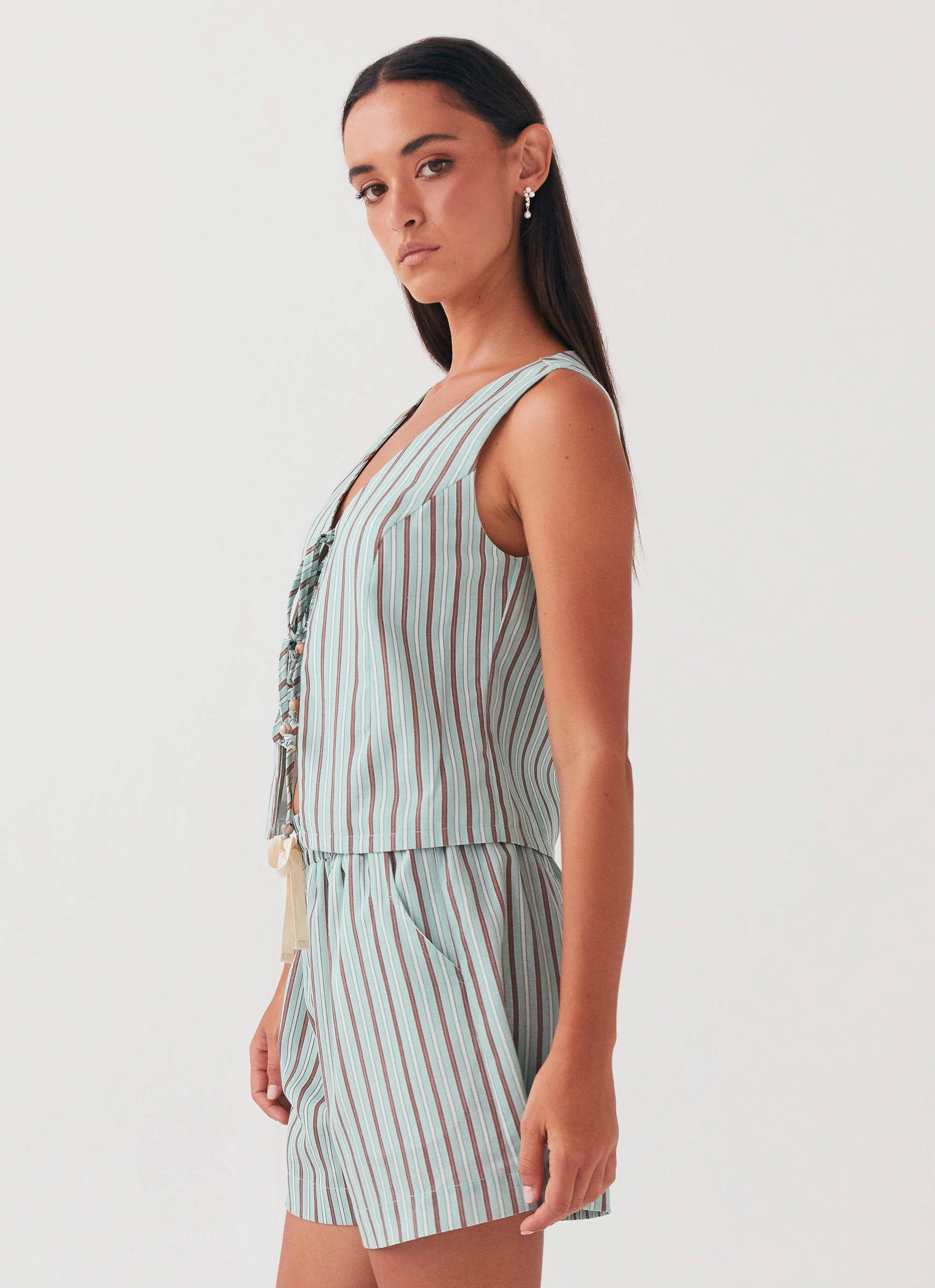 Body Aligned Non Irritating Allania Linen Shorts - Coastal Stripe