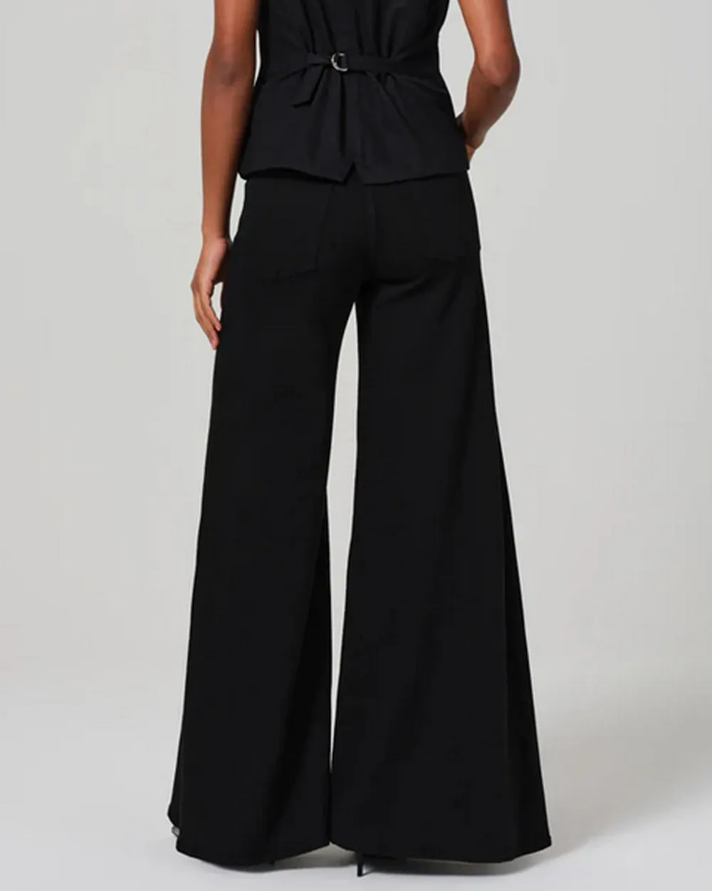 Amari Ultra Jean in Black Currant