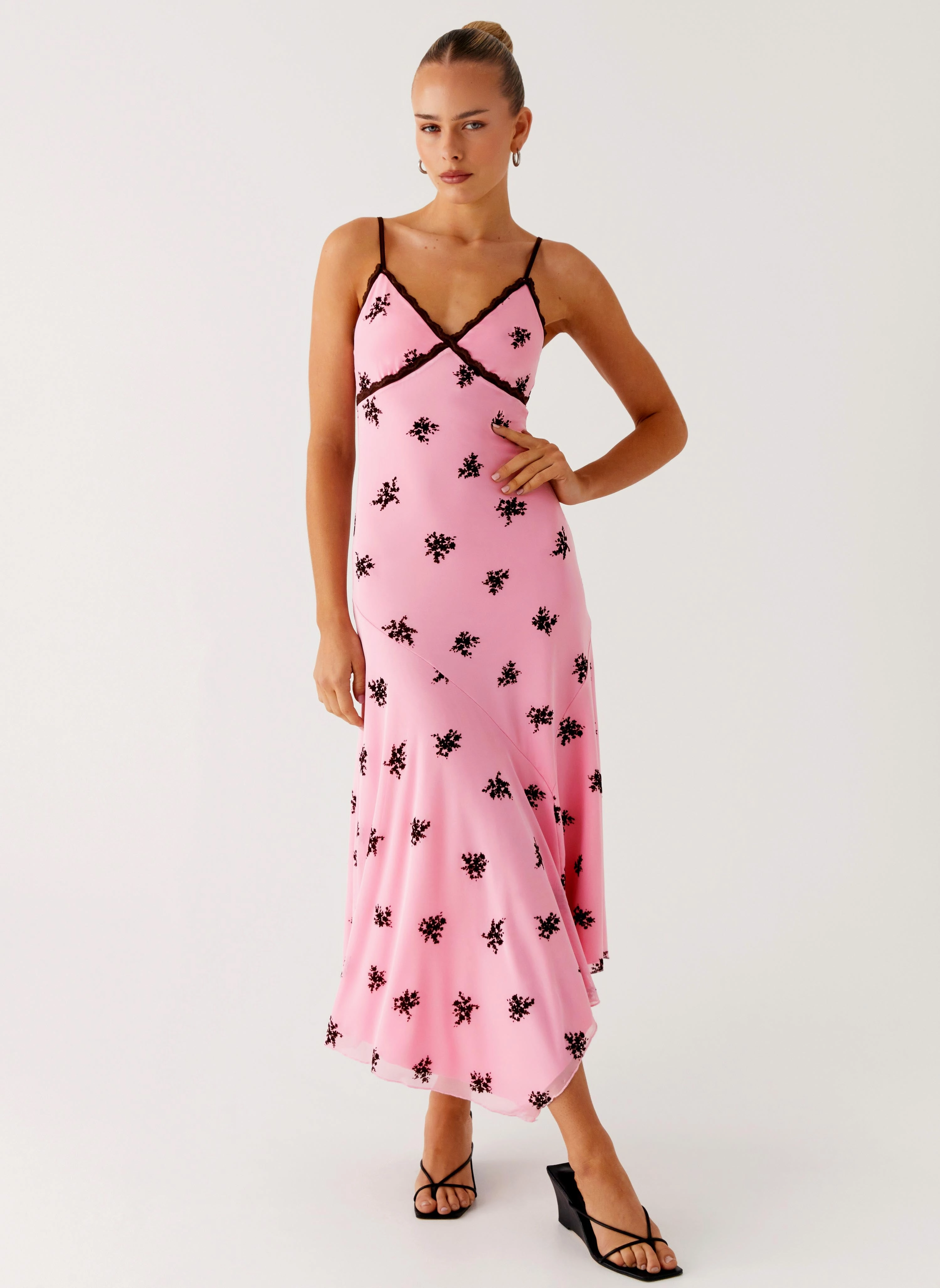 Versatile and Comfortable Contemporary Fit Amelia Midi Dress - Pink