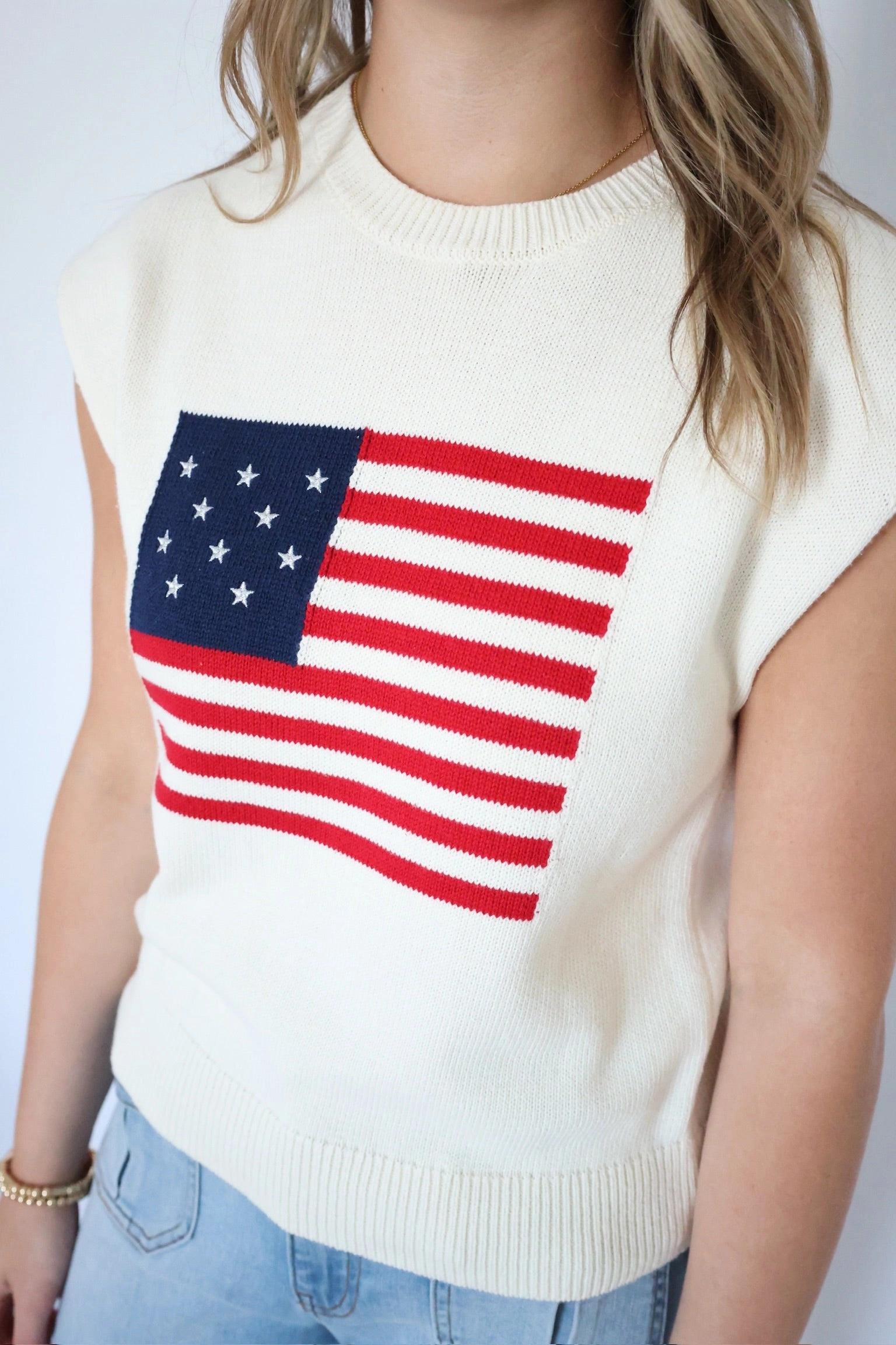 American Dream Flag Sweater Buttonless Closure