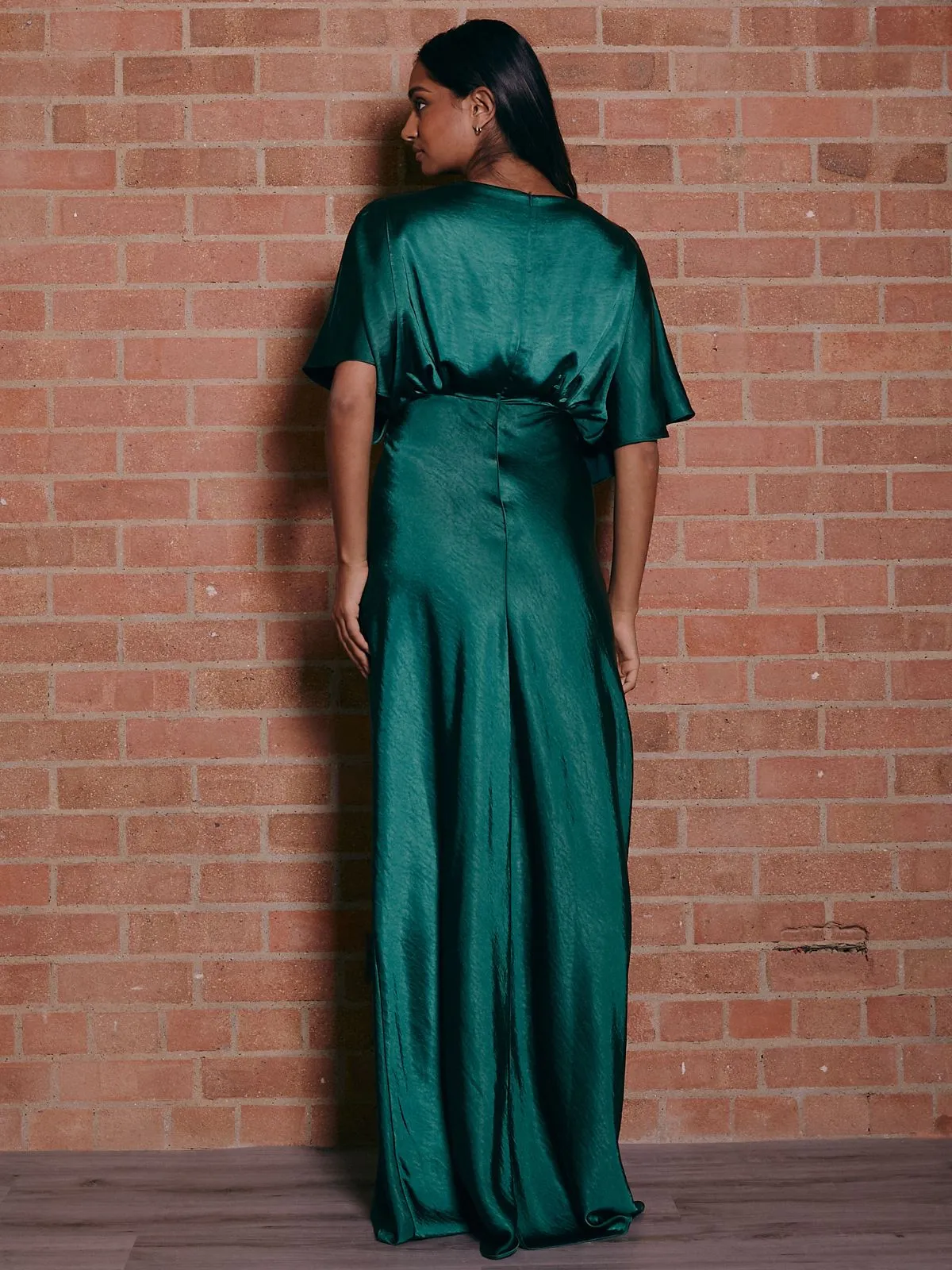 Angel Sleeve Maxi Satin Dress / Emerald Green Air Touch
