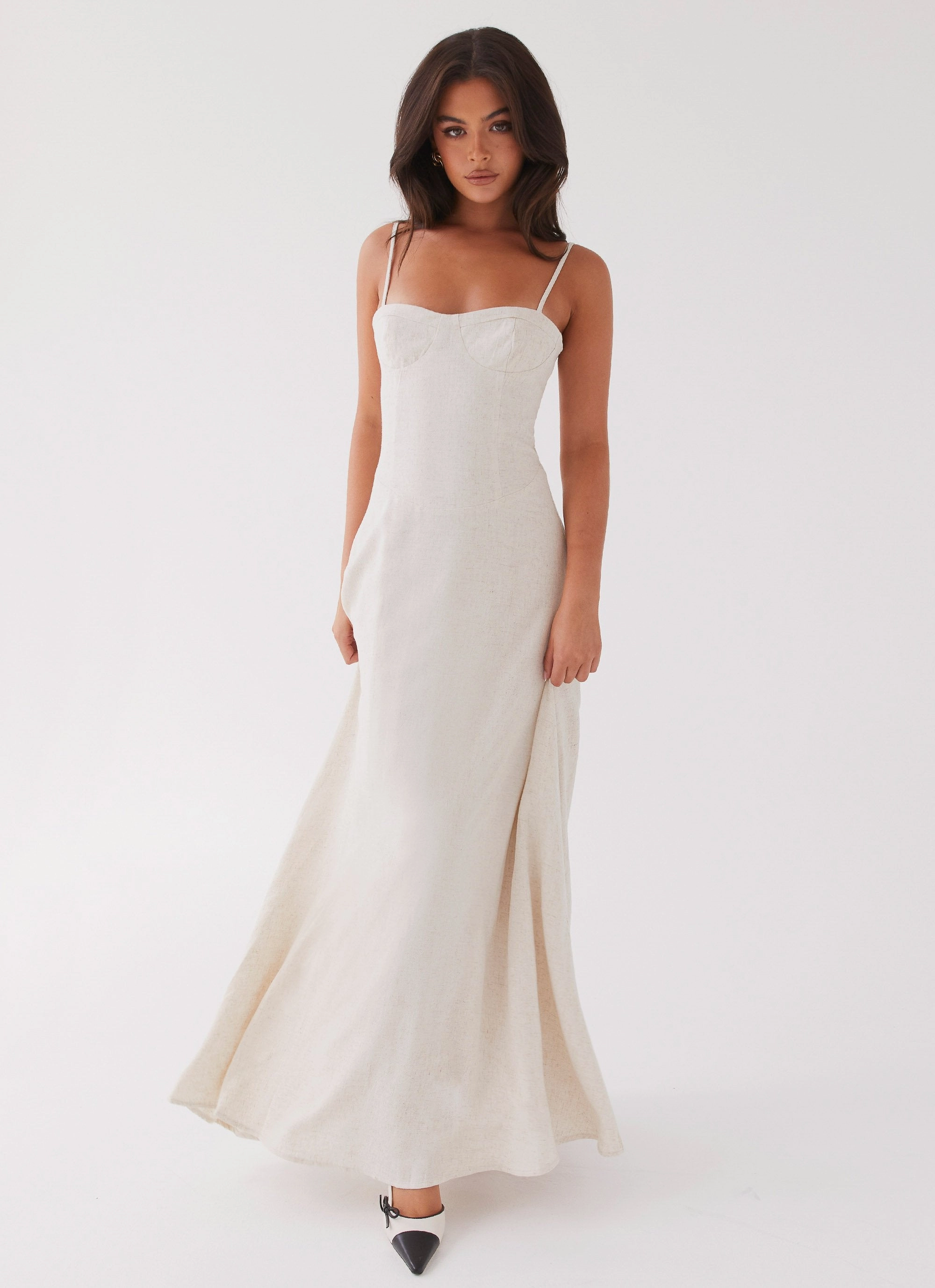 Angelina Linen Maxi Dress - Oatmeal All-Occasion Look