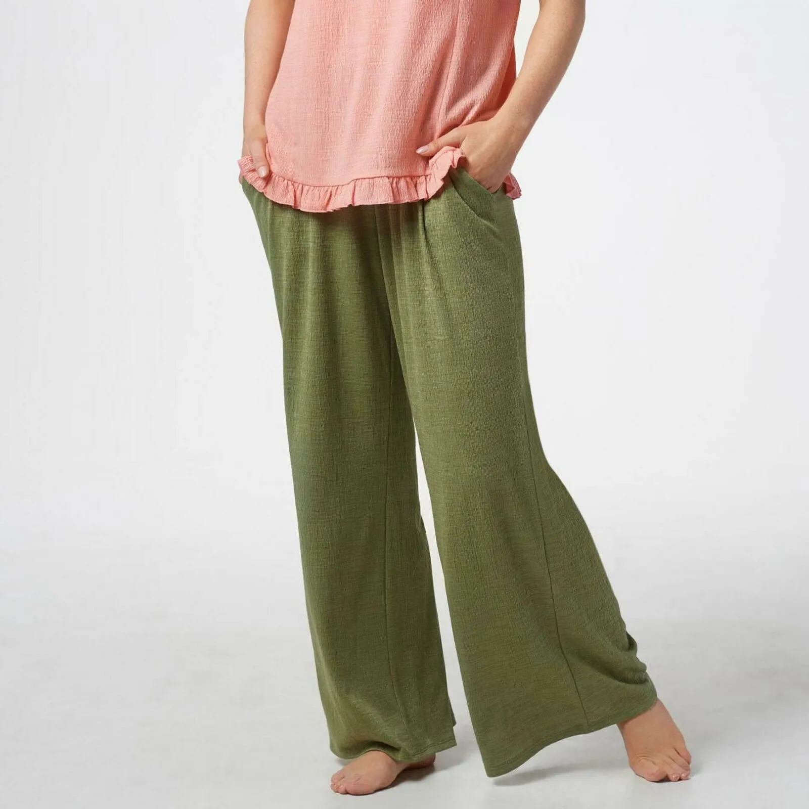 AnyBody Women's Plus Size Crinkle Knit Wide-Leg Pants