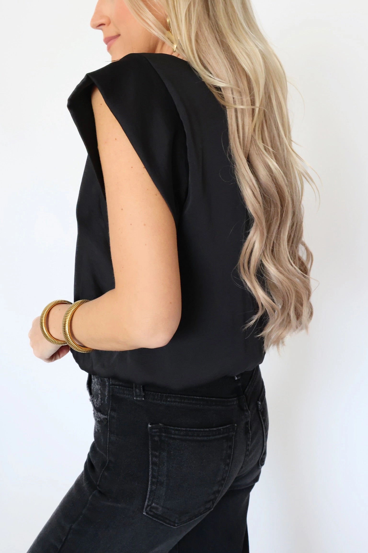 Reinforced Shoulder Panels Ariana Blouse/Black-(FINAL SALE)