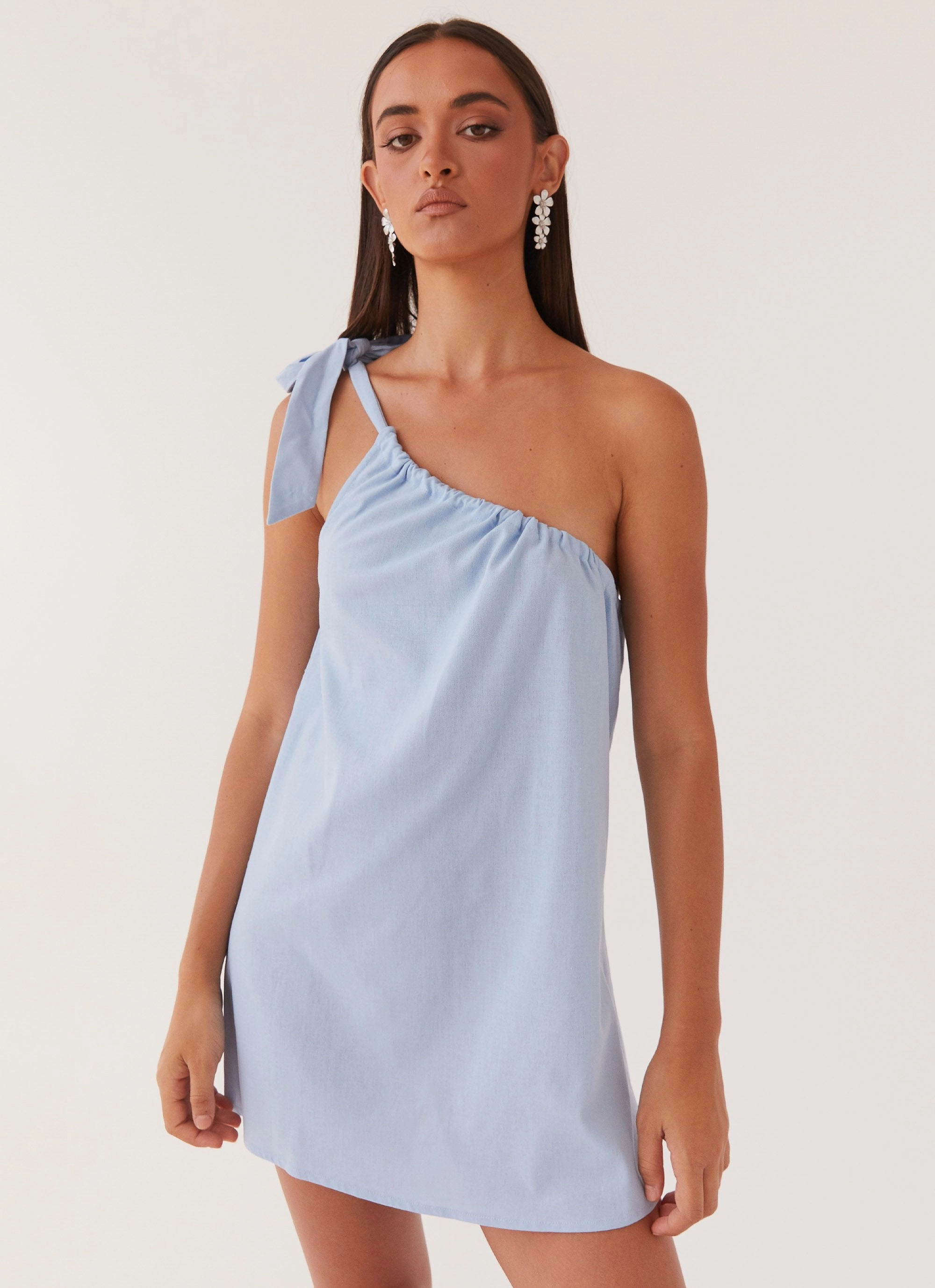 Halter-Neck Sleek Wear Art Of Waves Linen Mini Dress - Cerulean