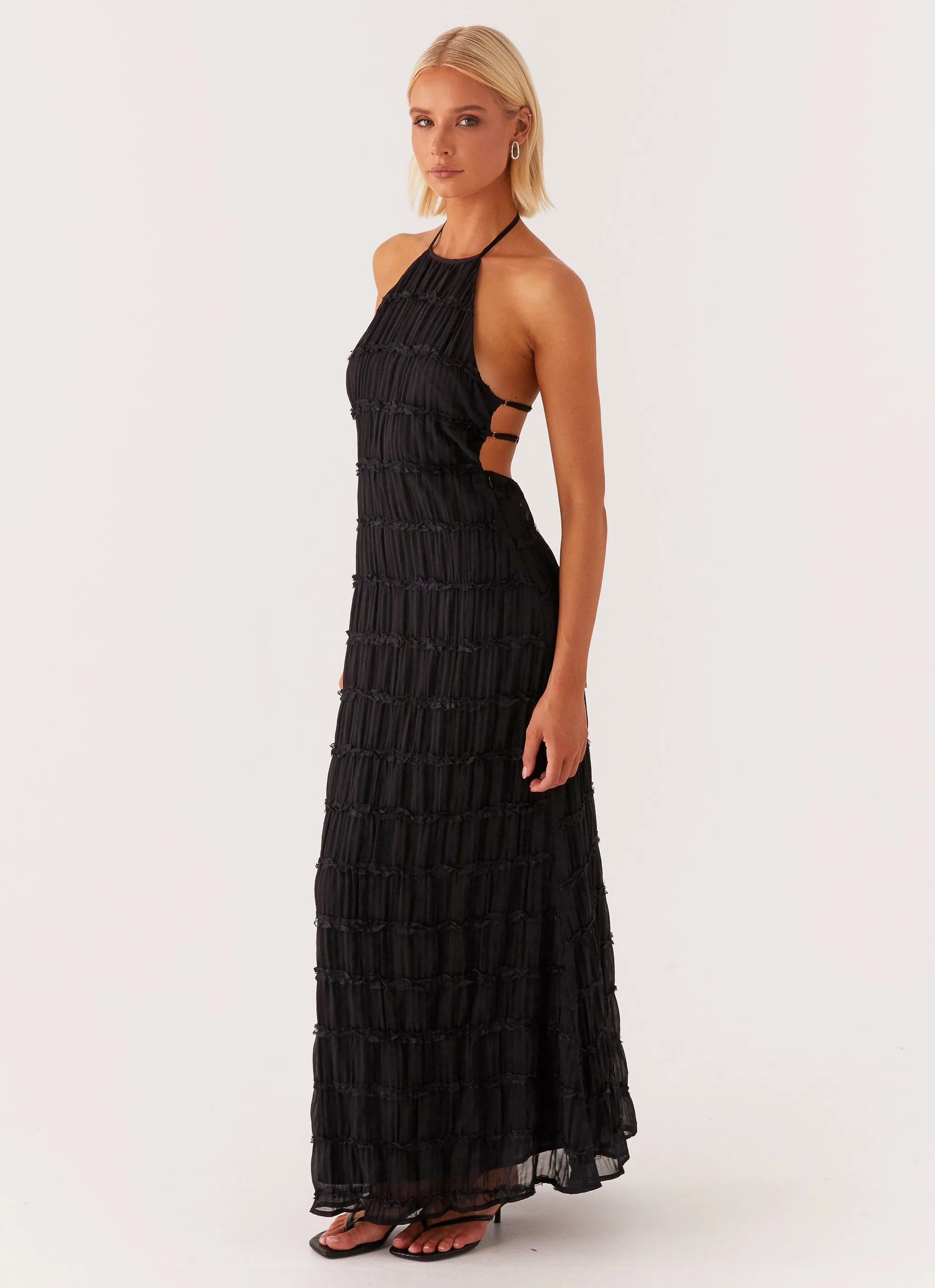 Aullie Maxi Dress - Black Versatile Piece