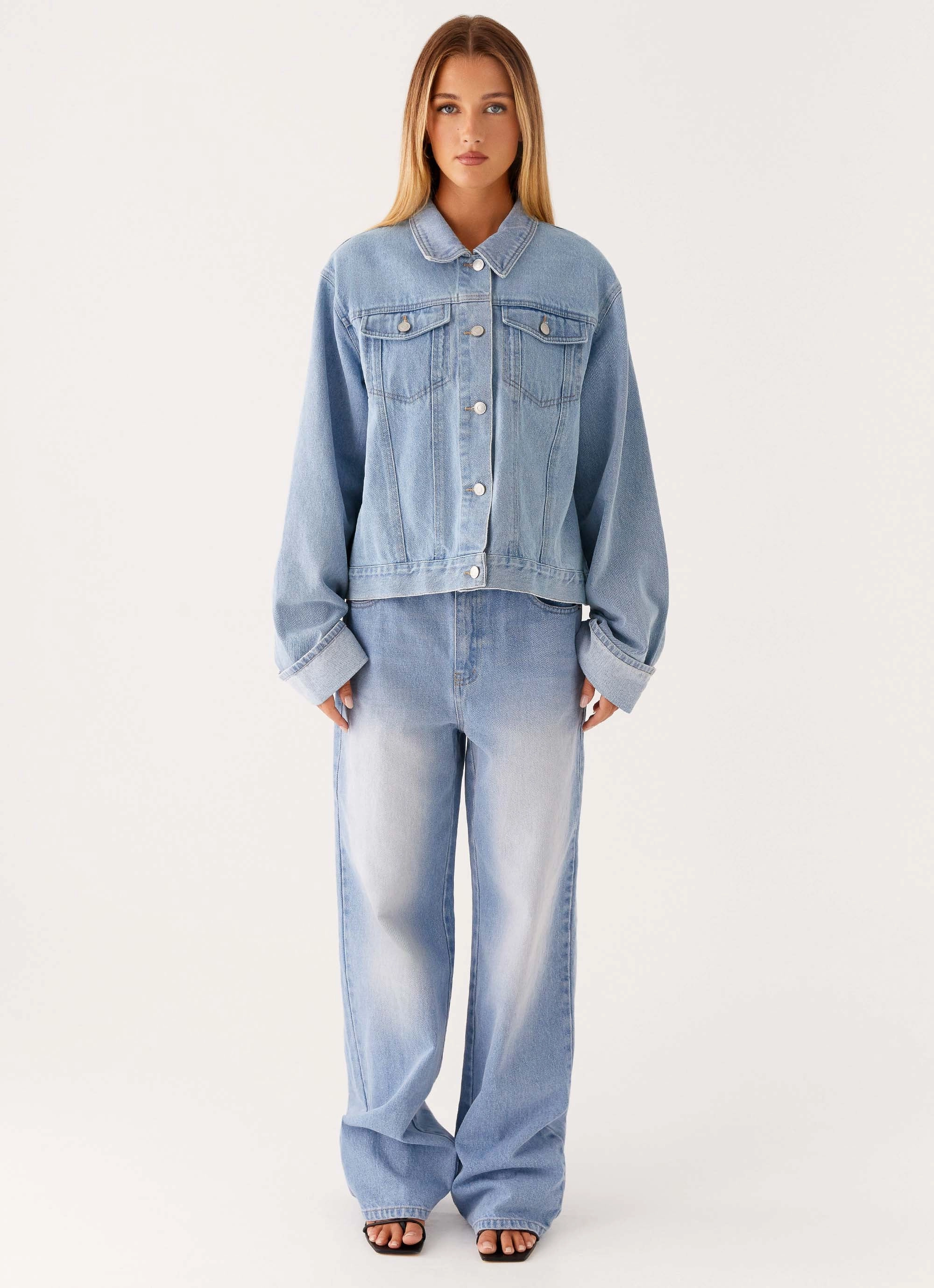 Frictionless Zipper Tracks Back Again Oversized Denim Jacket - Light Wash Blue