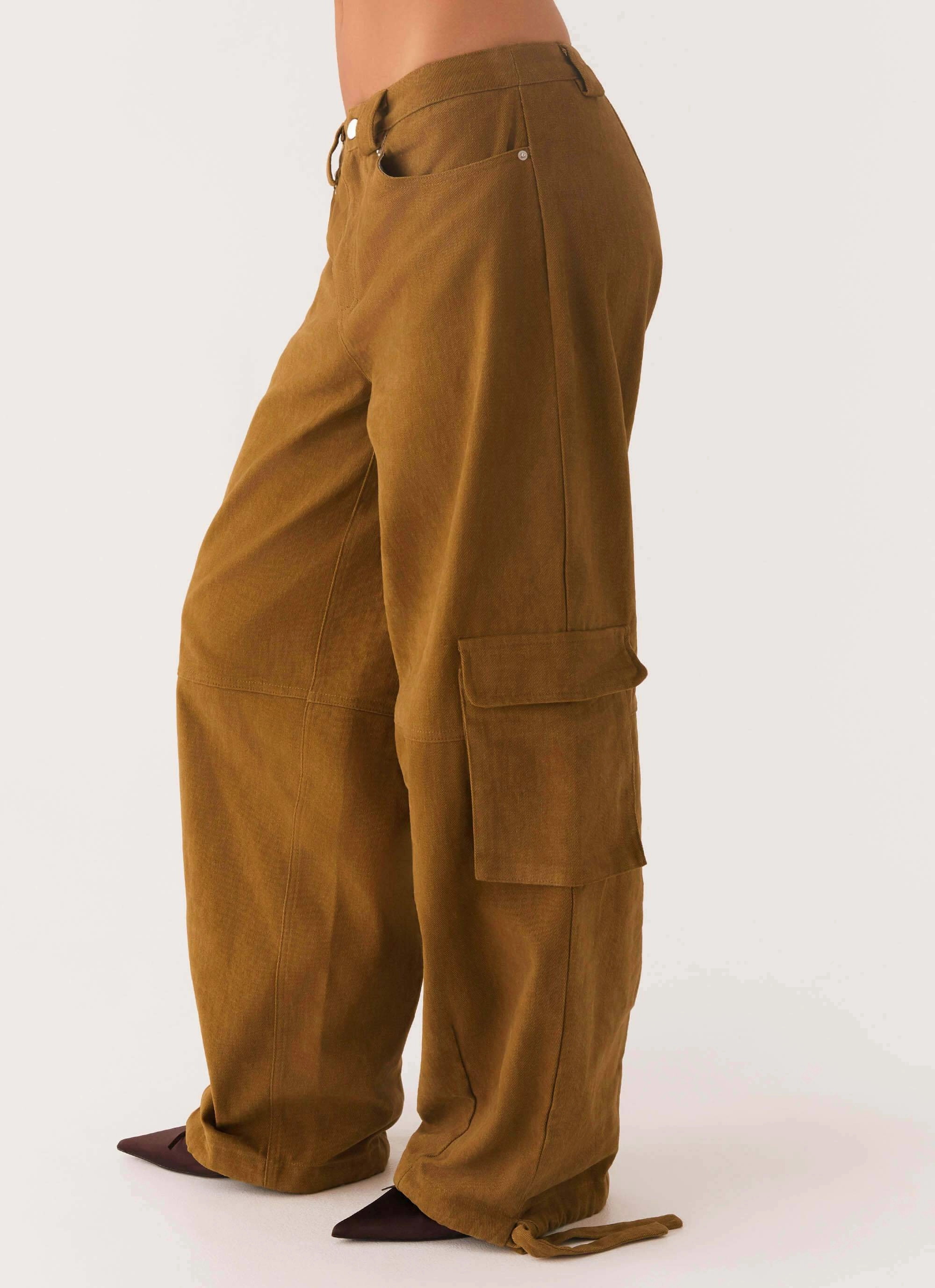 Minimalist Fit Flexible Look Back In Time Cargo Pant - Brown