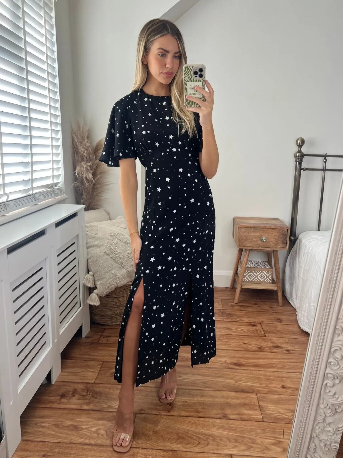 Removable-Straps Inner Glow Bailey Angel Sleeve Midi Dress / Star Print