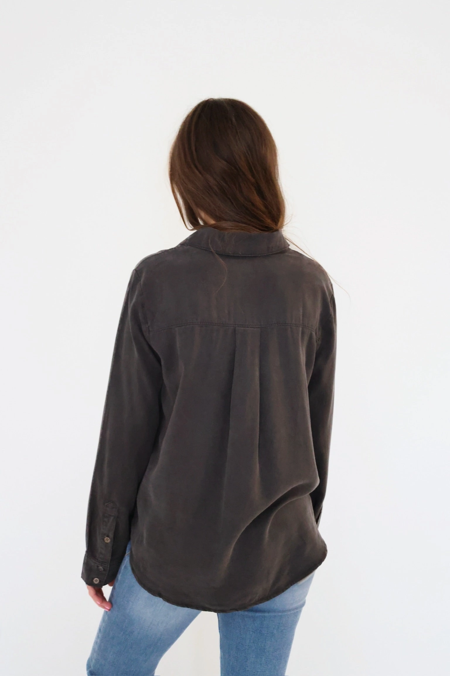 Elise Tencel Top- Charcoal MinimalistStyle Wrinkle resistant fabric