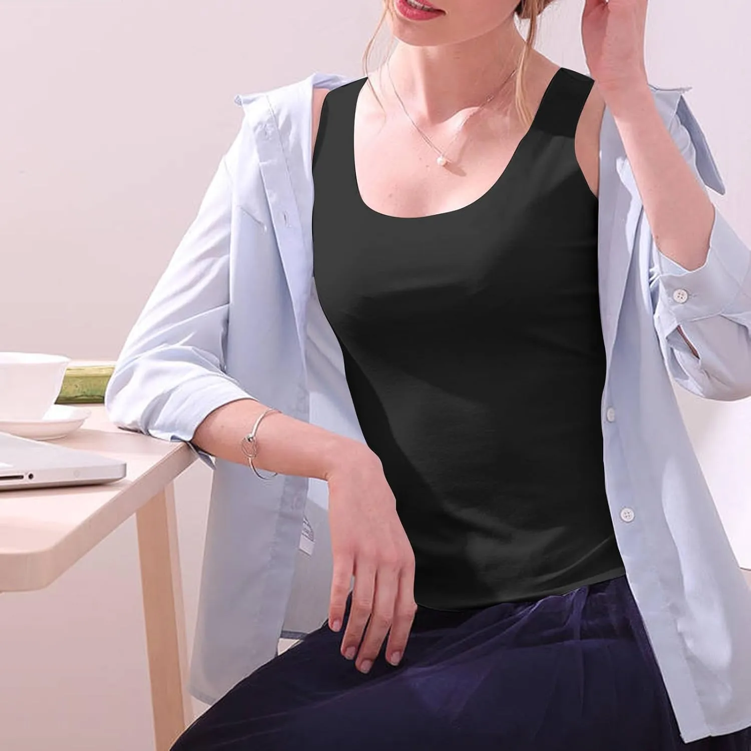 Basic Tank Tops for Women Sleeveless Undershirts 2025 Slim Fitted Crewneck Stretchy Casual Layering Tee Shirt