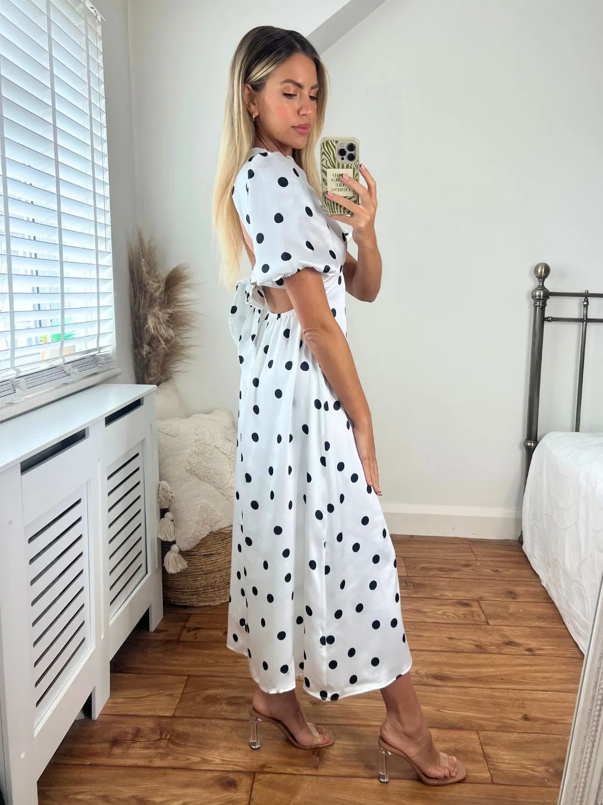 Belle Tie Back Midi Dress / Mono soft look Vibrant evening gown