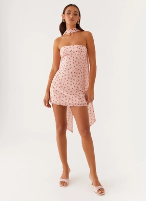 Belted Look Kiesha Strapless Scarf Mini Dress - Pink Flower Sporty-Look Refined Feel Kiesha Strapless Scarf Mini Dress - Pink Flower