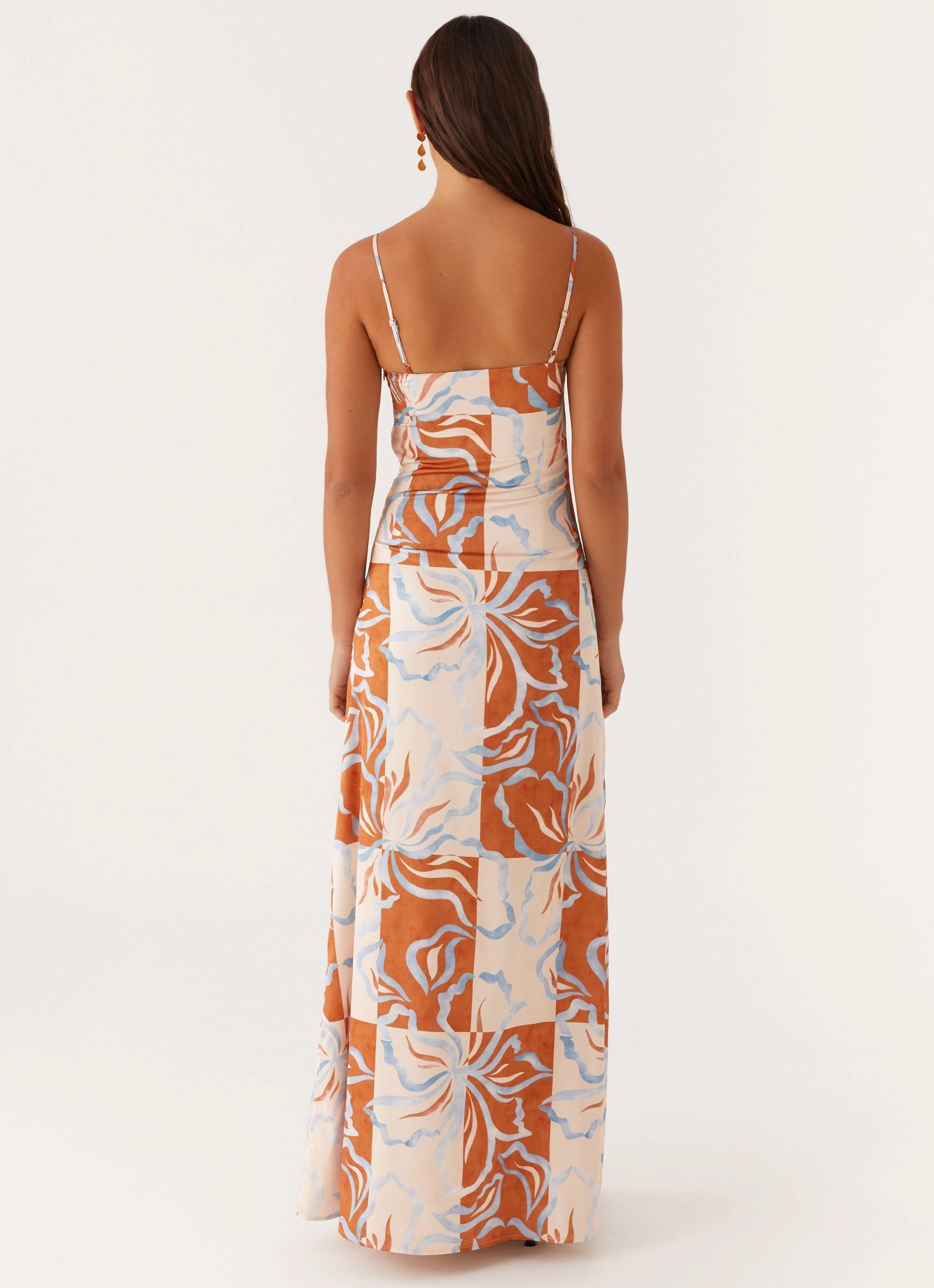 Elegant knee-length dress Urban Feel Aster Bloom Maxi Dress - Orange Blue Floral