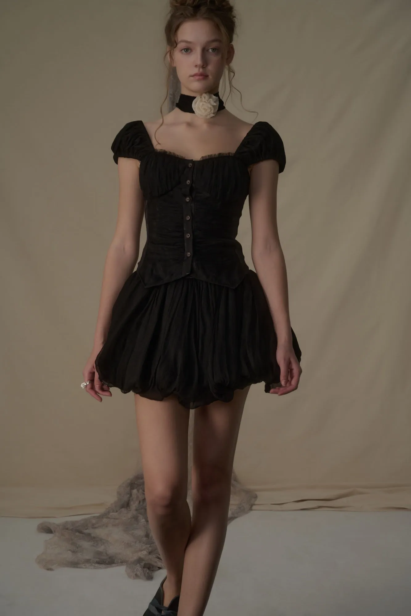 Black Frill Trim Bubble Sleeve Top