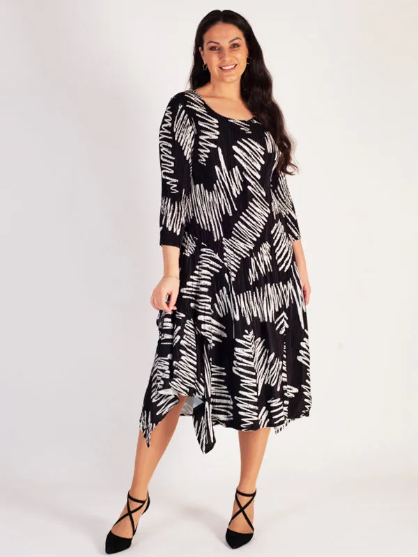 Black/White Scribble Print Pleated Dress