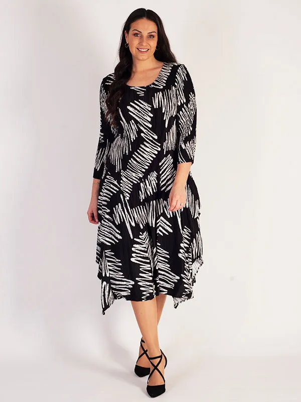 Black/White Scribble Print Pleated Dress