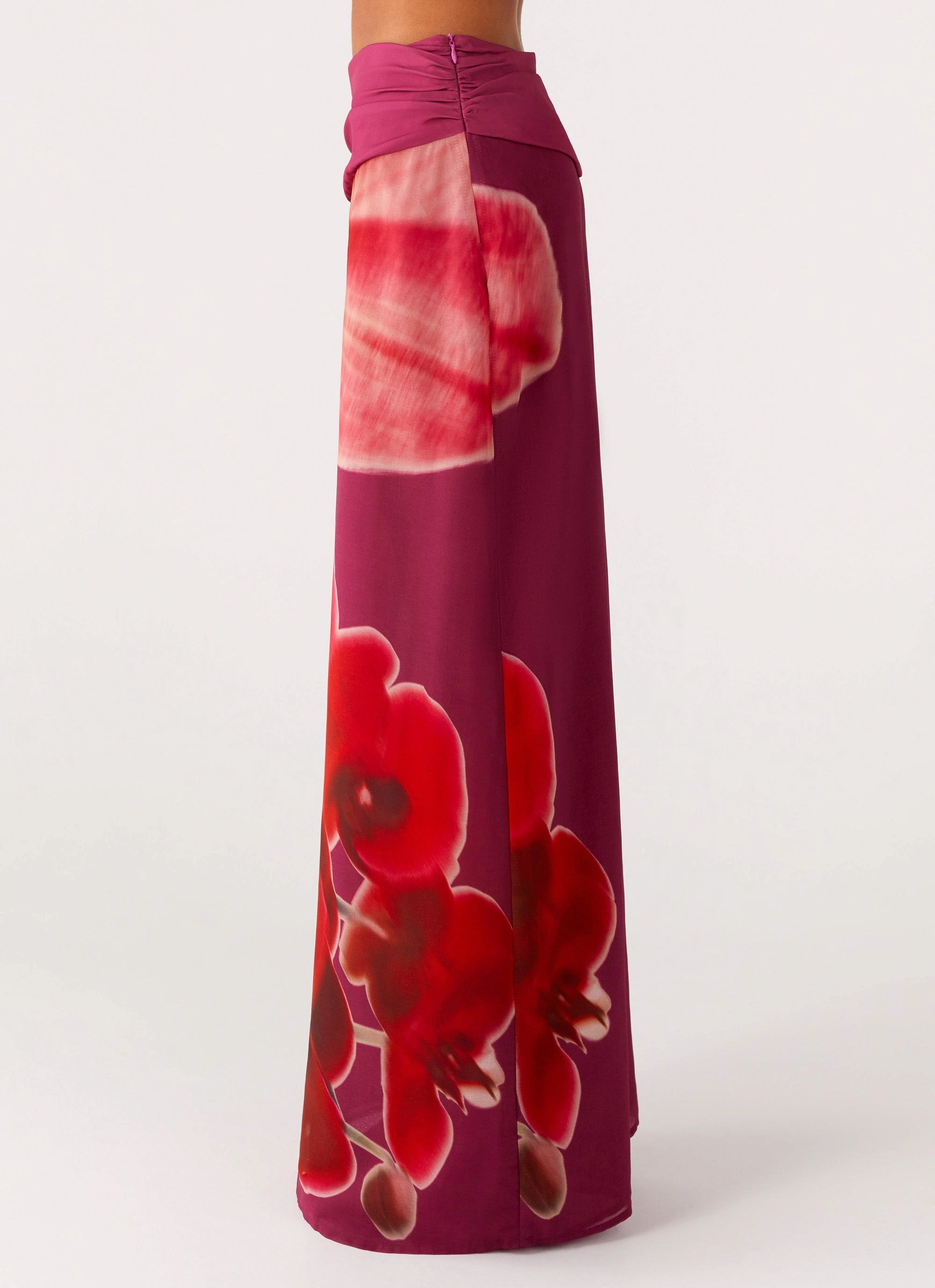 VentilatedPanels Fall Outfit Blushing Bloom Maxi Skirt - Violette Bloom