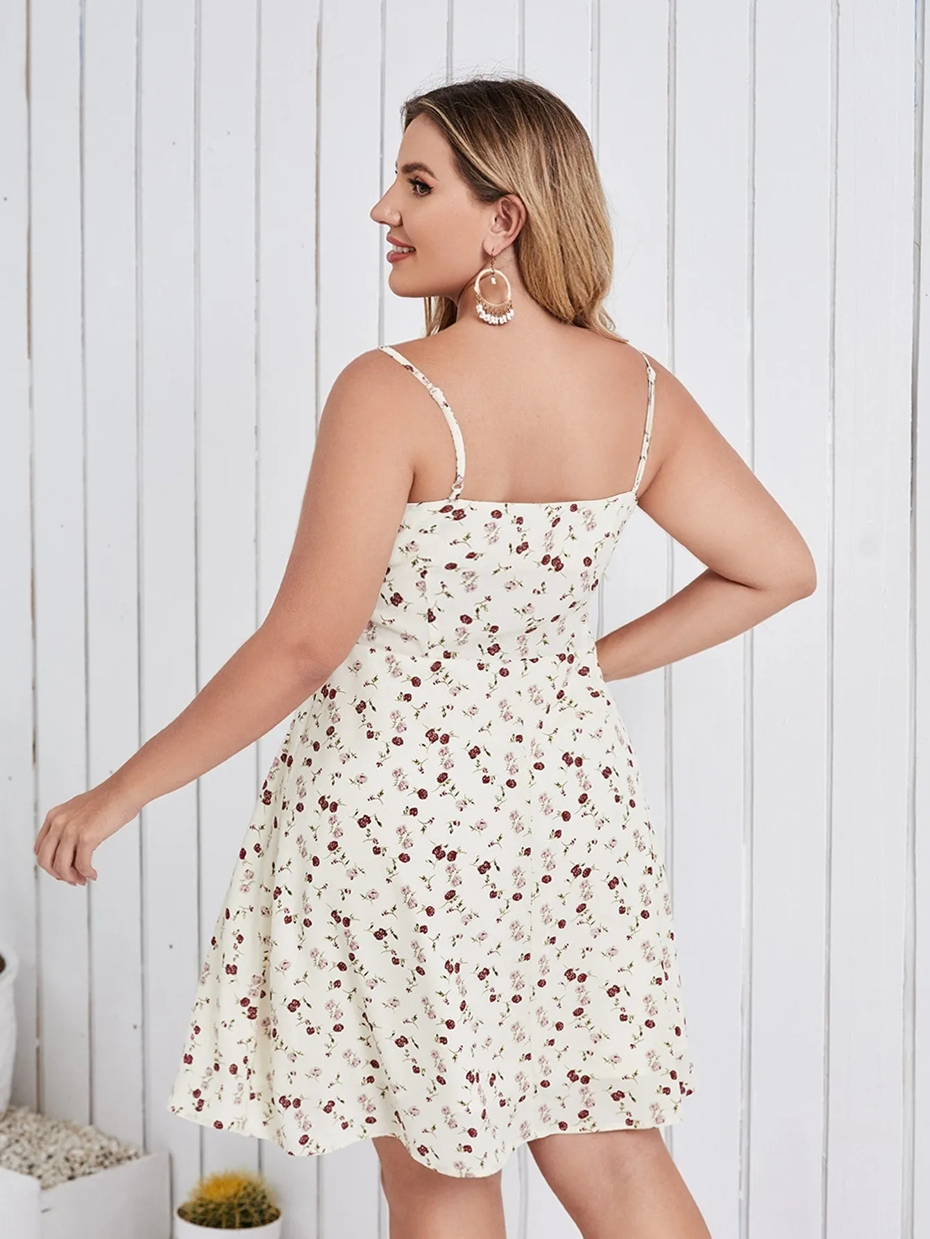 Boho Ditsy Floral Knot Sleeveless Spaghetti Strap Flared High Waist Short Plus Size Dress