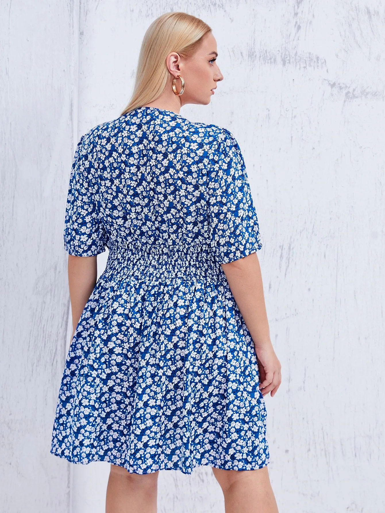 Boho Ditsy Floral Shirred Half Sleeve Tie Neck Semi-Sheer Flared High Waist Knee Length Plus Size Dress