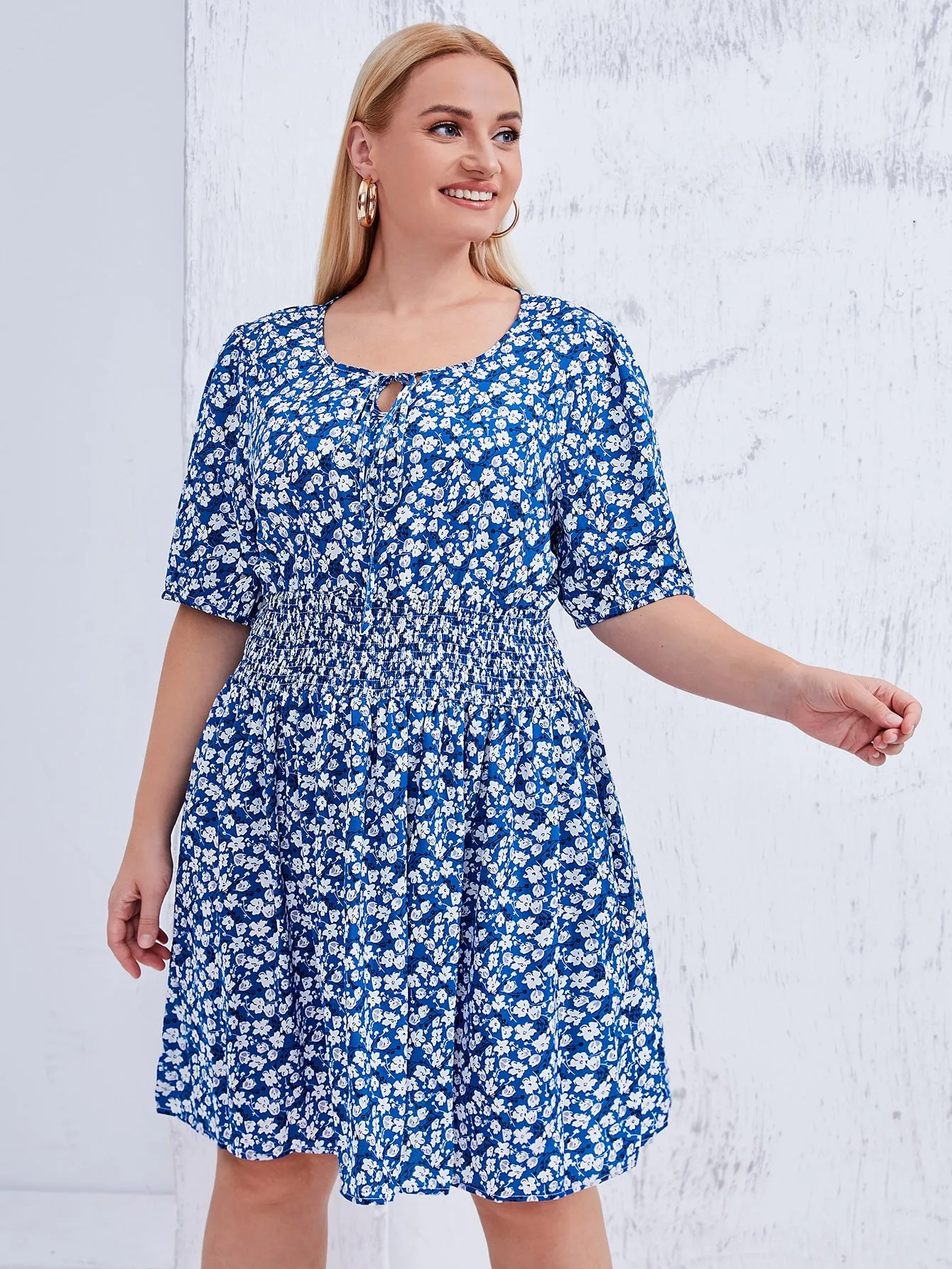 Boho Ditsy Floral Shirred Half Sleeve Tie Neck Semi-Sheer Flared High Waist Knee Length Plus Size Dress