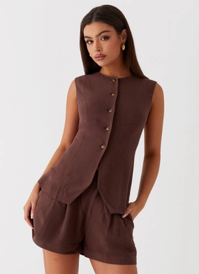 Born For Bordeaux Linen Shorts - Brown Layered Pockets Born For Bordeaux Linen Shorts - Brown Movement Ease