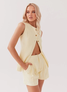 Born For Bordeaux Linen Shorts - Lemon hypoallergenic material