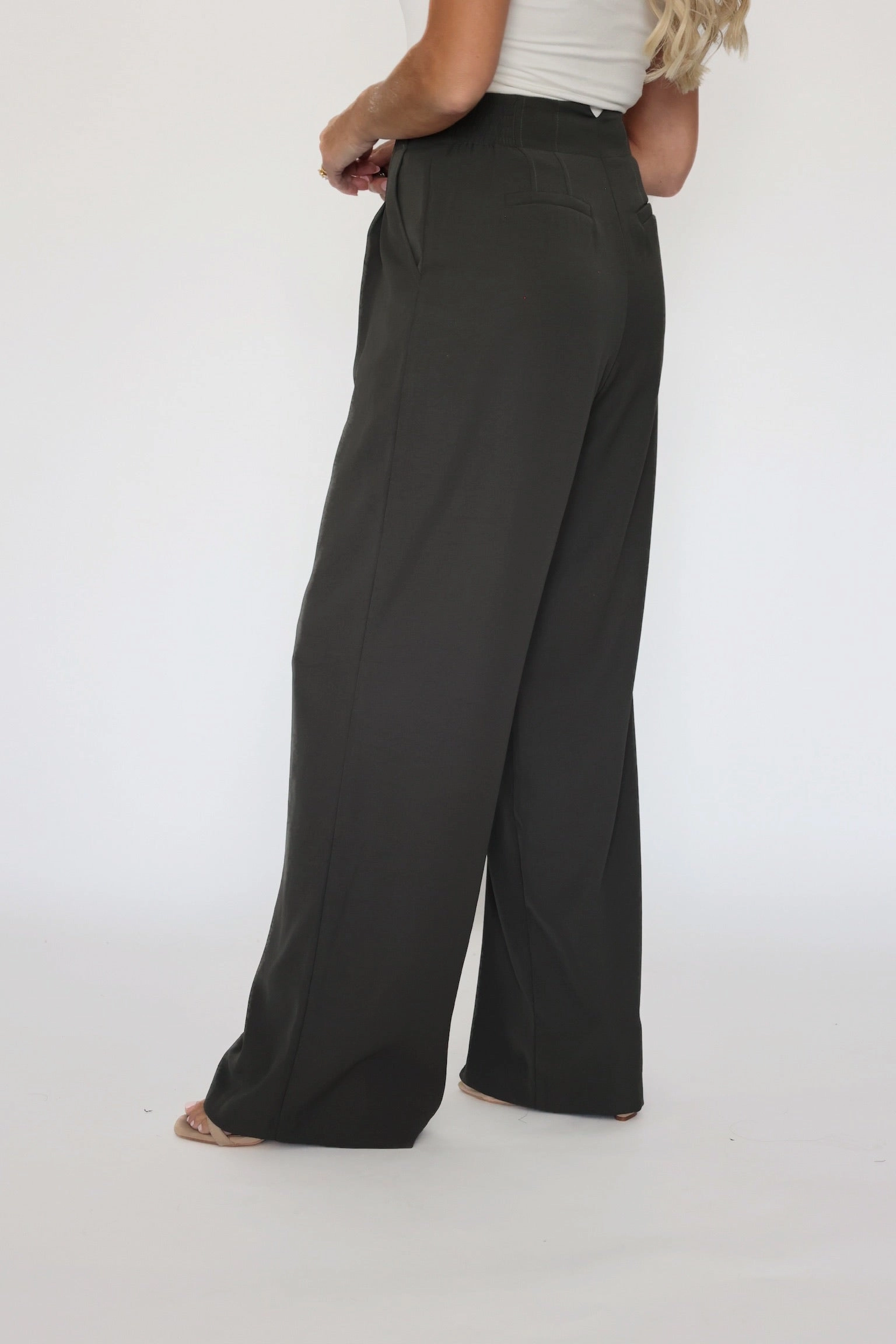Malibu Wide Leg Pants - Dark Olive MinimalistDesign CrewNeck