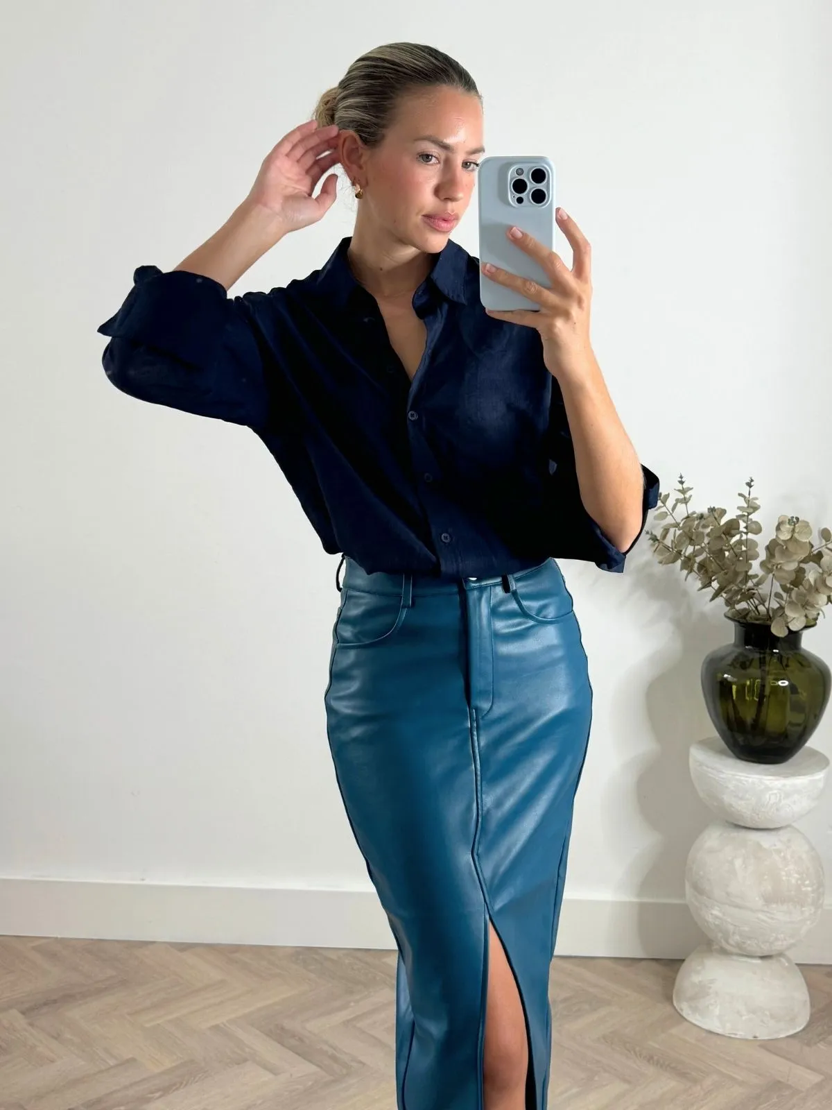 Brielle Pu Midi Skirt in Teal Oversized style