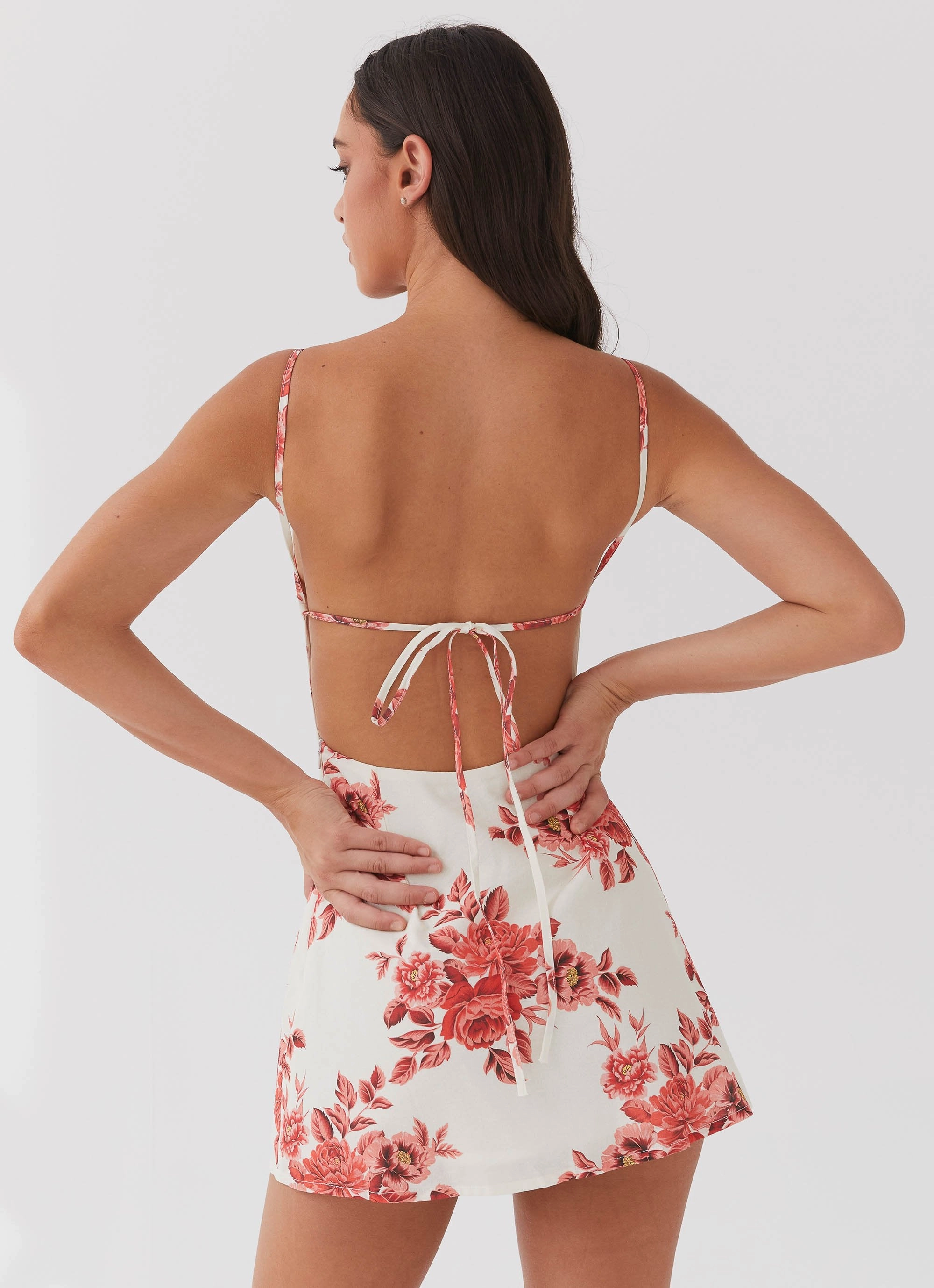 Chic and Flattering Versatile Piece Cindi Linen Mini Dress - Rosa Floria