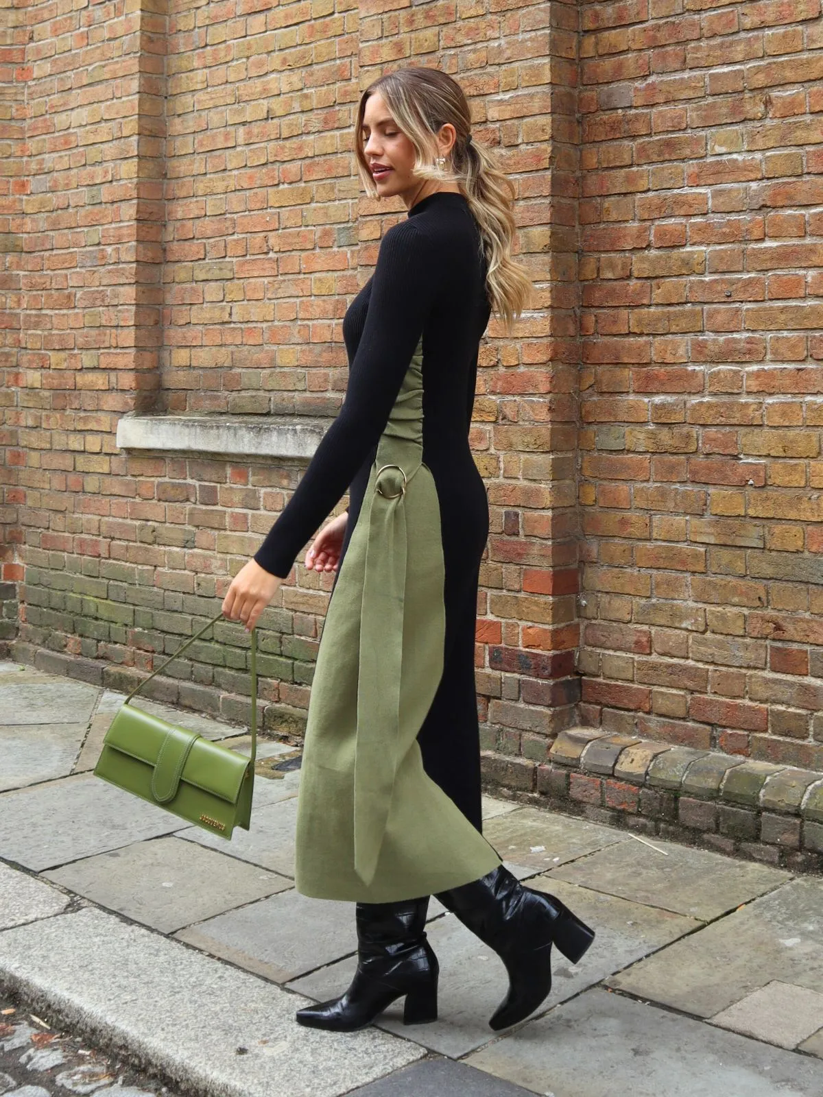 Easy Drape Smile Soft Caitlin Colourblock FIt & Flare Knitted Dress in Khaki and Black