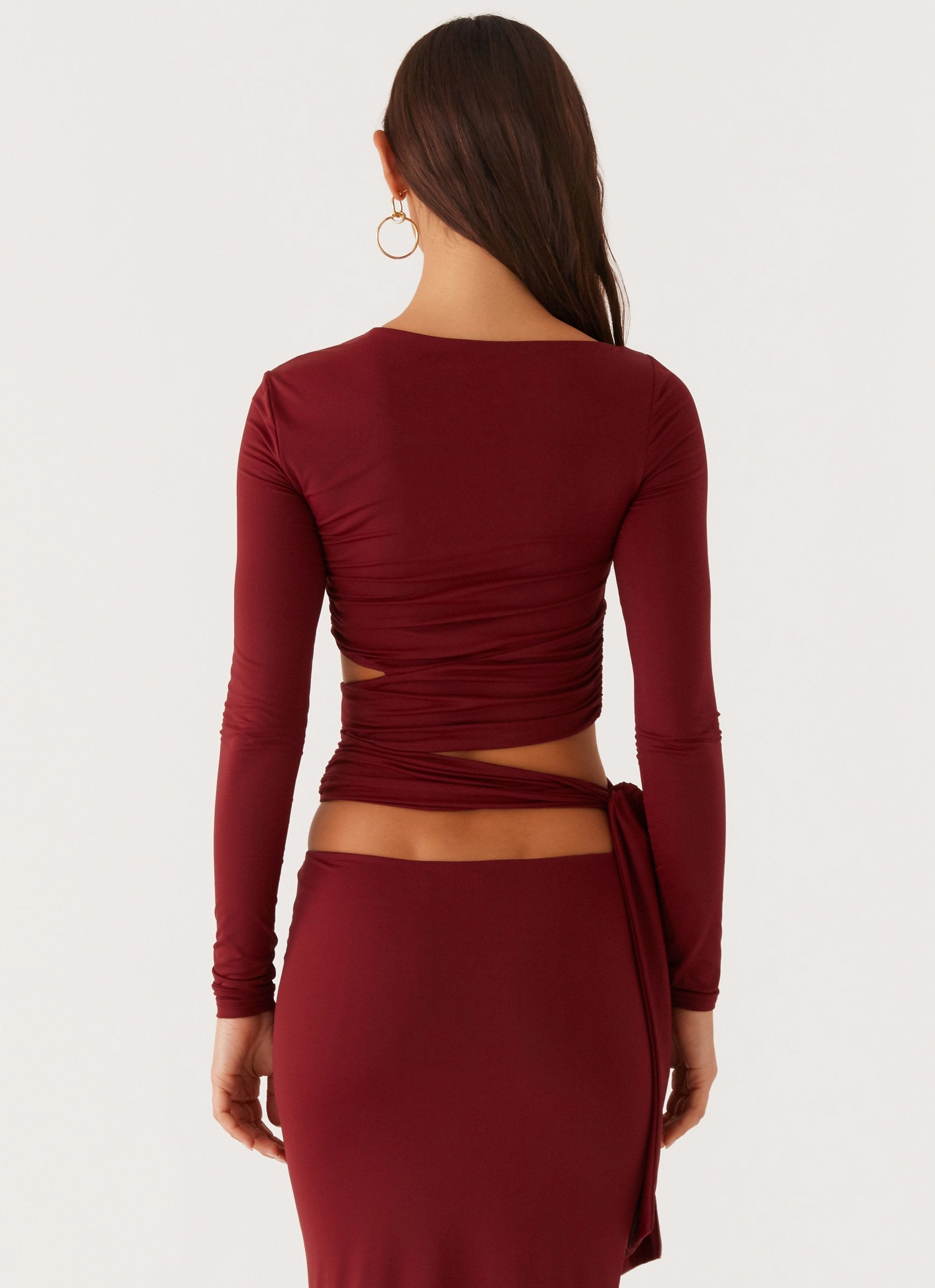 Convertible Collar Non Restrictive Silhouette Capucine Wrap Top - Mulberry