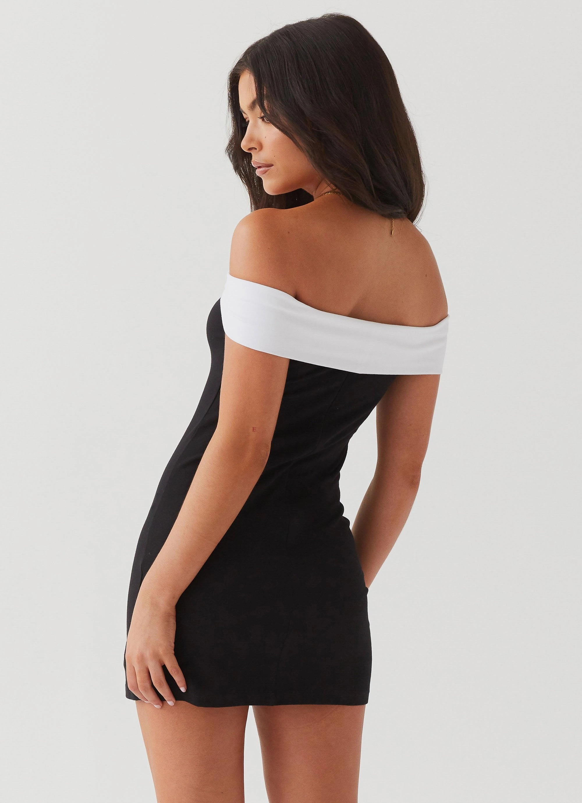 MoldResistantTexture Perfect Fit Look Diamonds and Pearls Mini Dress - Black