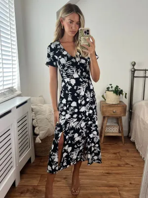 Chic Layering Winnie V Neck Midi Dress / Mono Floral Bless Touch Winnie V Neck Midi Dress / Mono Floral