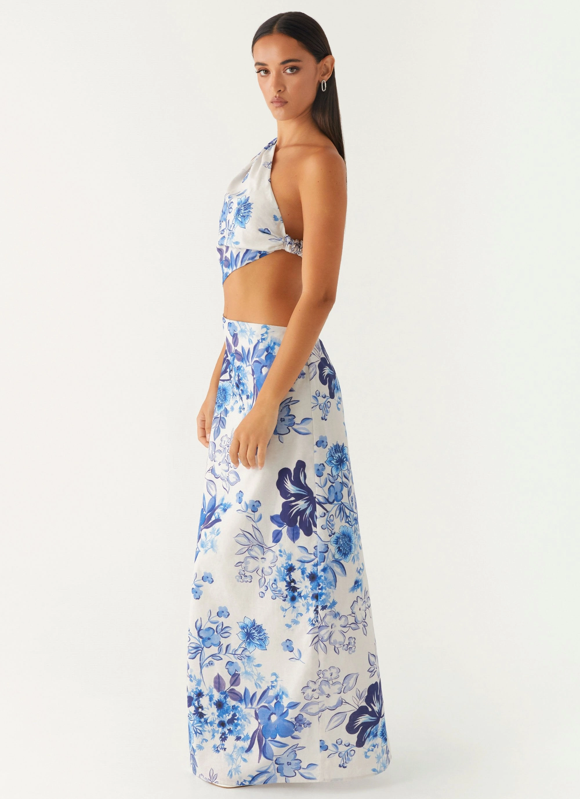 Body Fit Romantic-Detail All Summer Long Maxi Dress - Serene Sky Floral