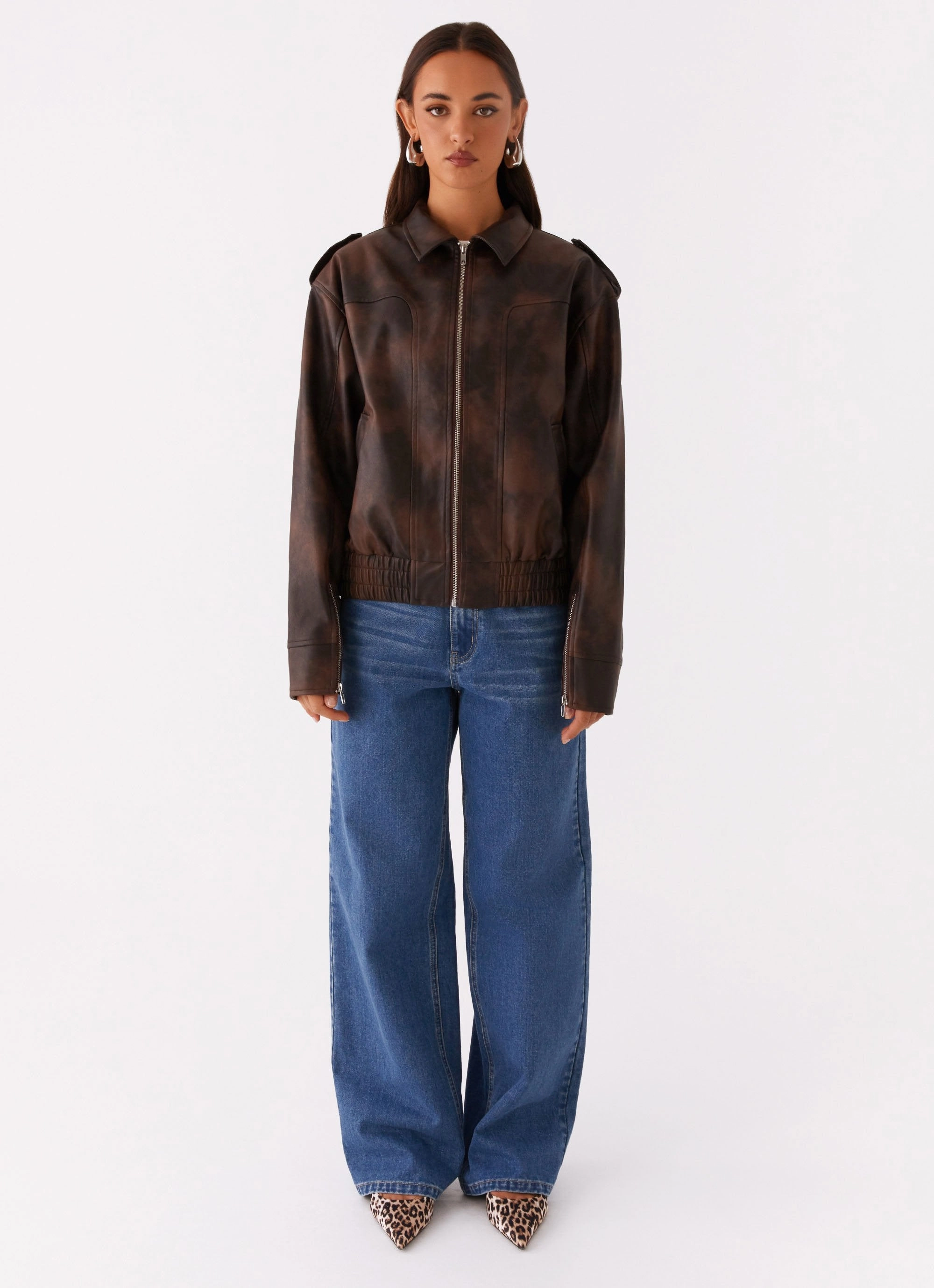 Flat Lock Stitching Urban Outdoor Look Chicago Bomber Jacket - Chocolate