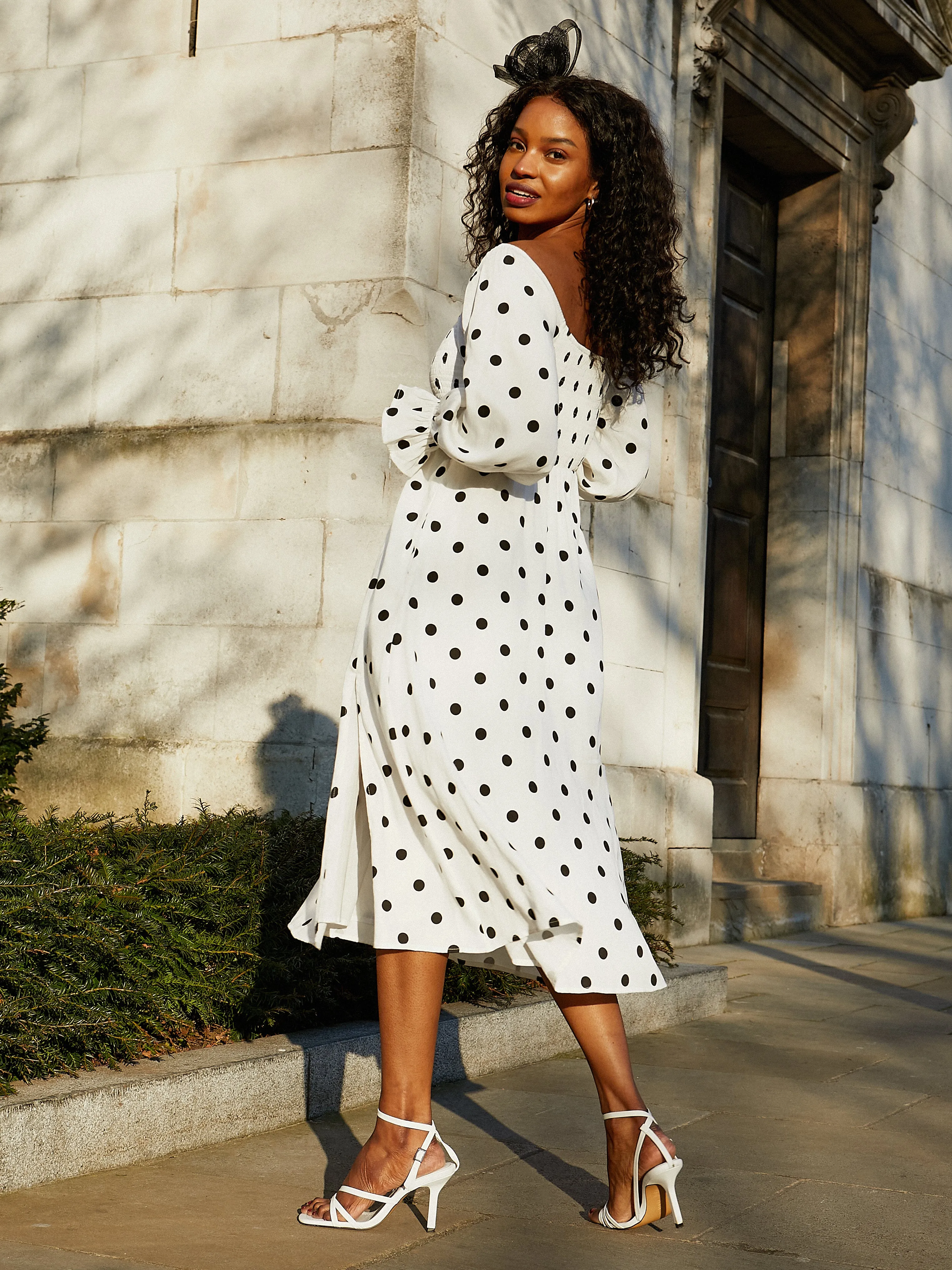 Chloe Shirred Long Sleeve Midi Dress / Mono Spot Fashionable Look