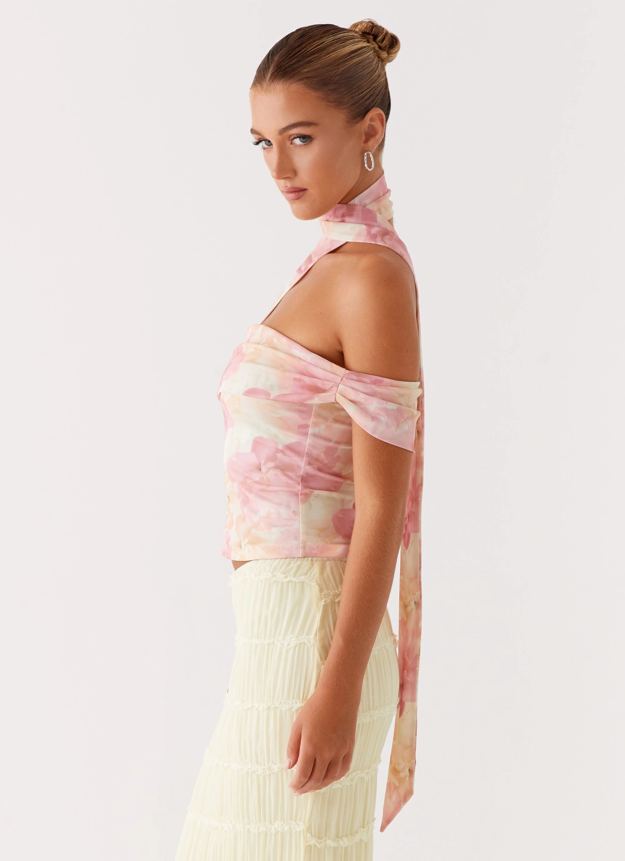 Christal Scarf Top - Floral Print NonIrritating Seams ContrastTipping