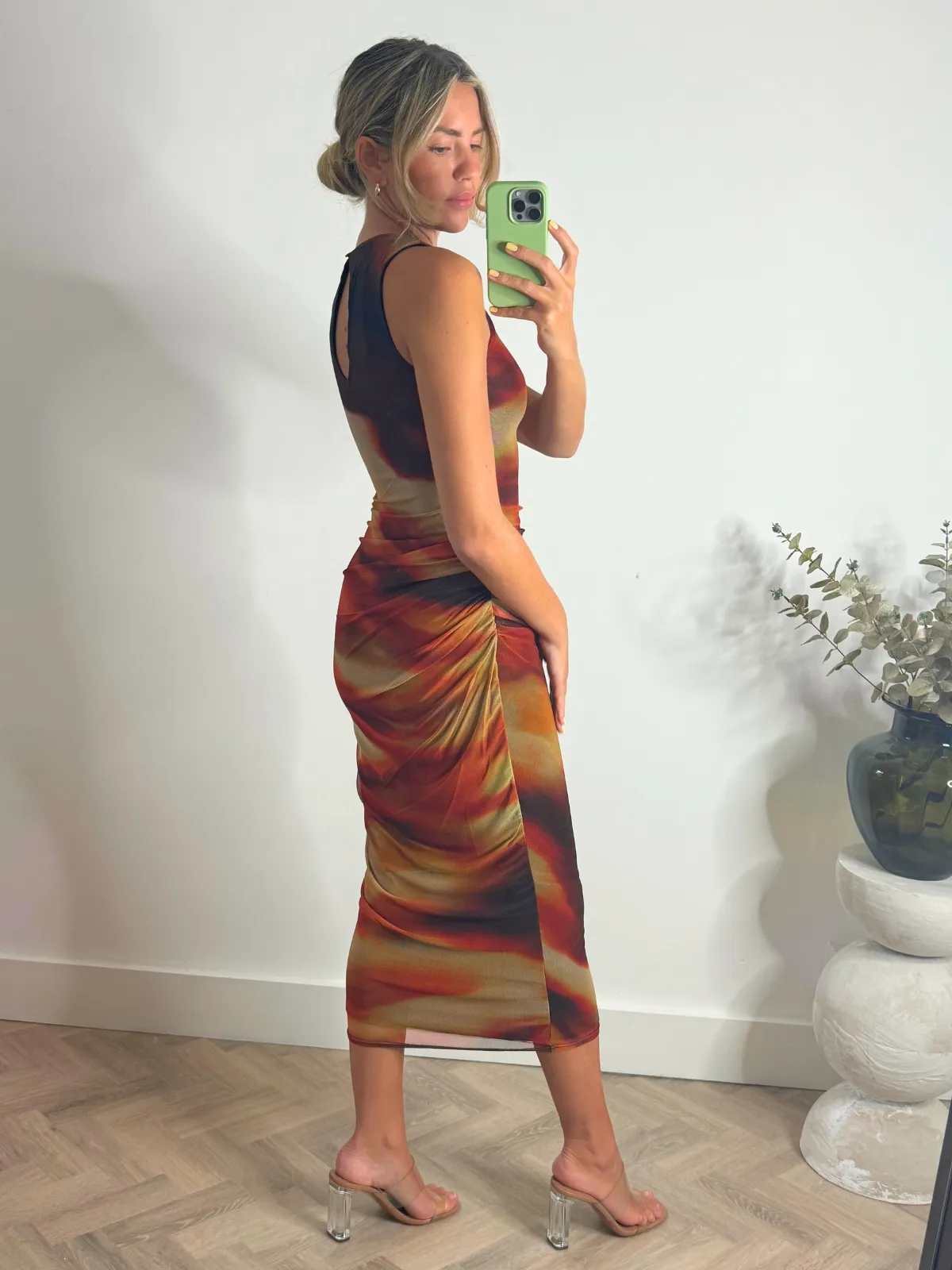 everyday elegance Naya Mesh Sleeveless Maxi dress / Orange Ombre