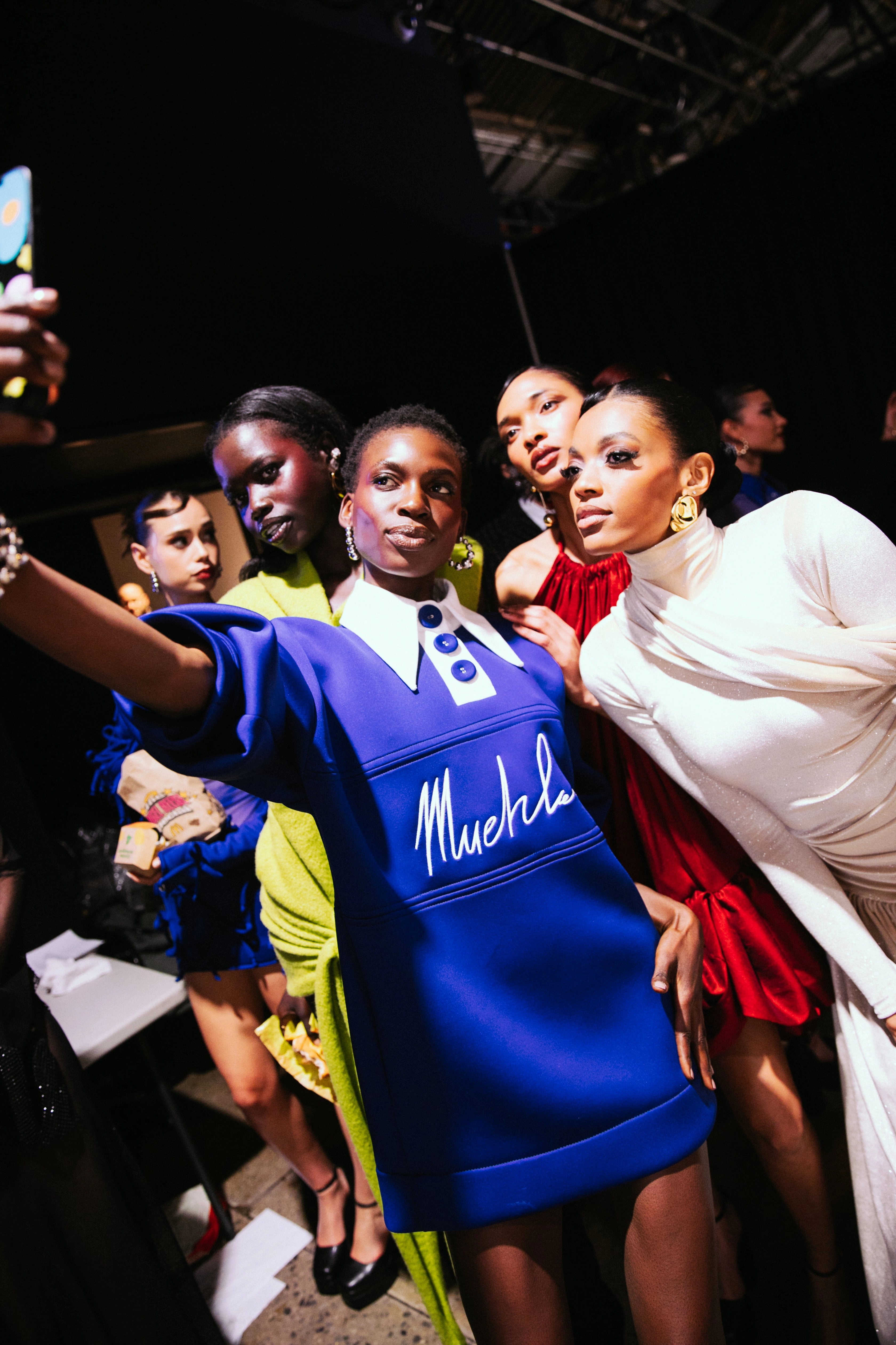 Romantic-Detail everyday elegance BeBe SweatShirt Dress