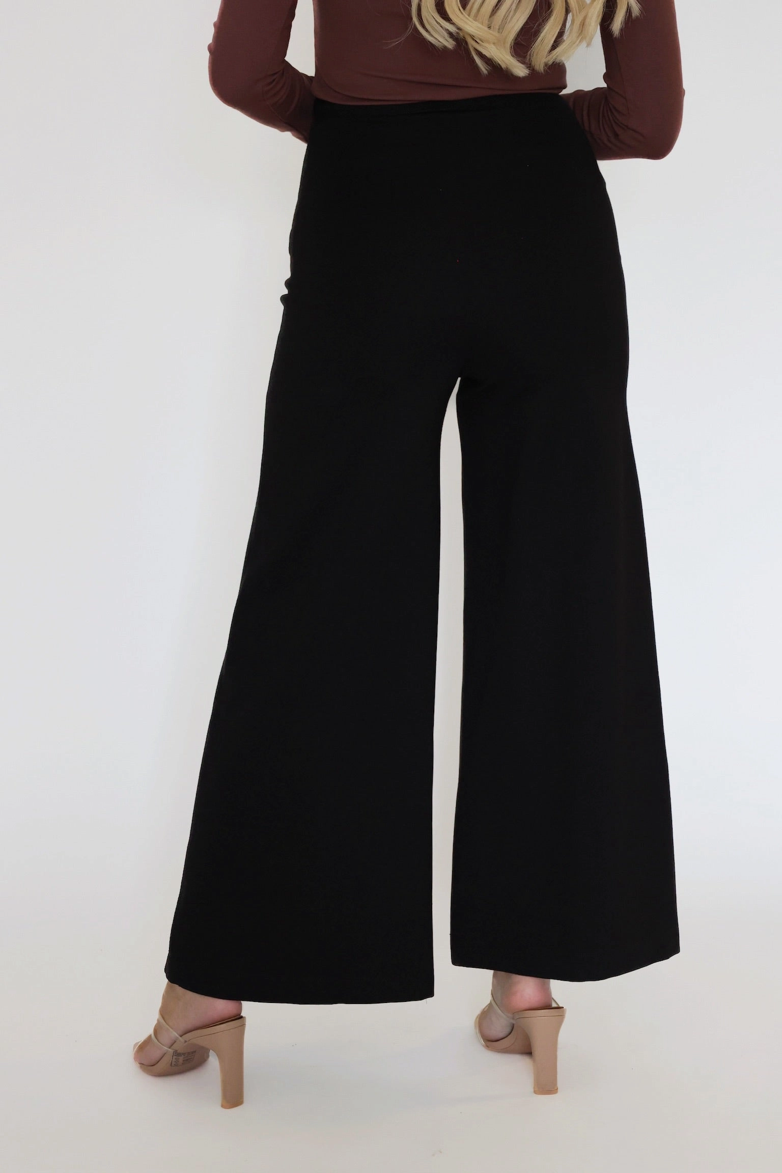 Sporty T-shirt Conditional Pants- Black