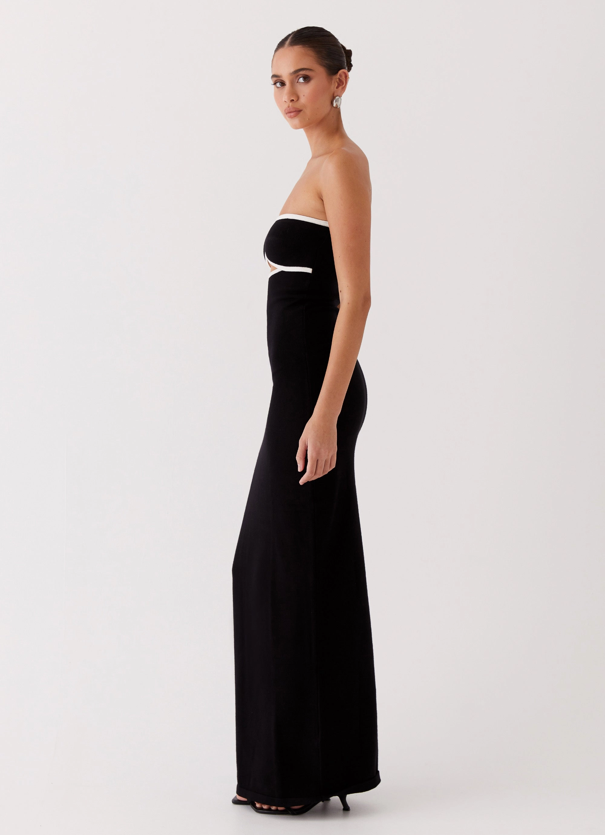 Minimalist feel Weekend Ready When In Rome Knit Maxi Dress - Black