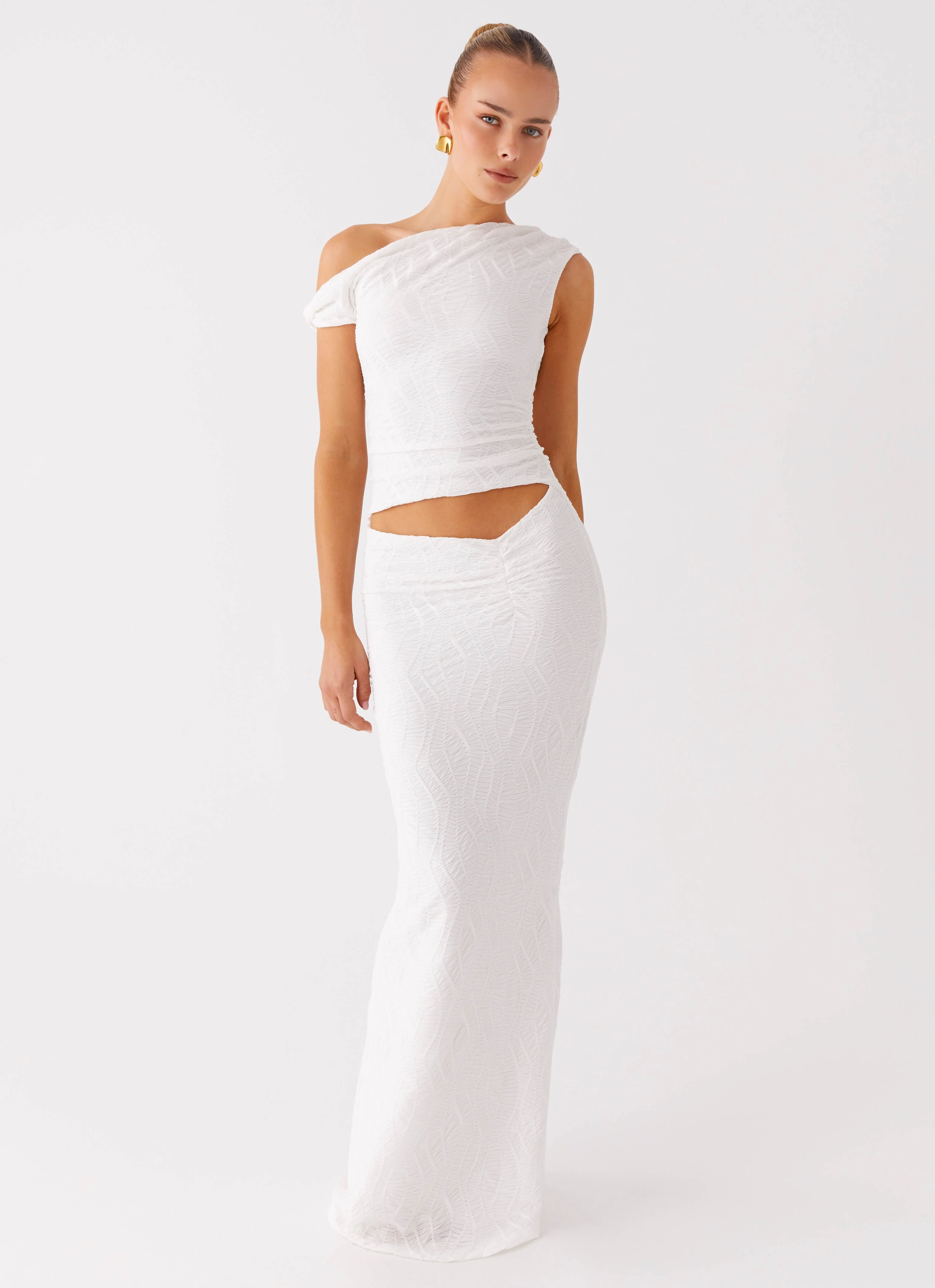 Comfy Wear Silky Silhouette Galantis One Shoulder Maxi Dress - White
