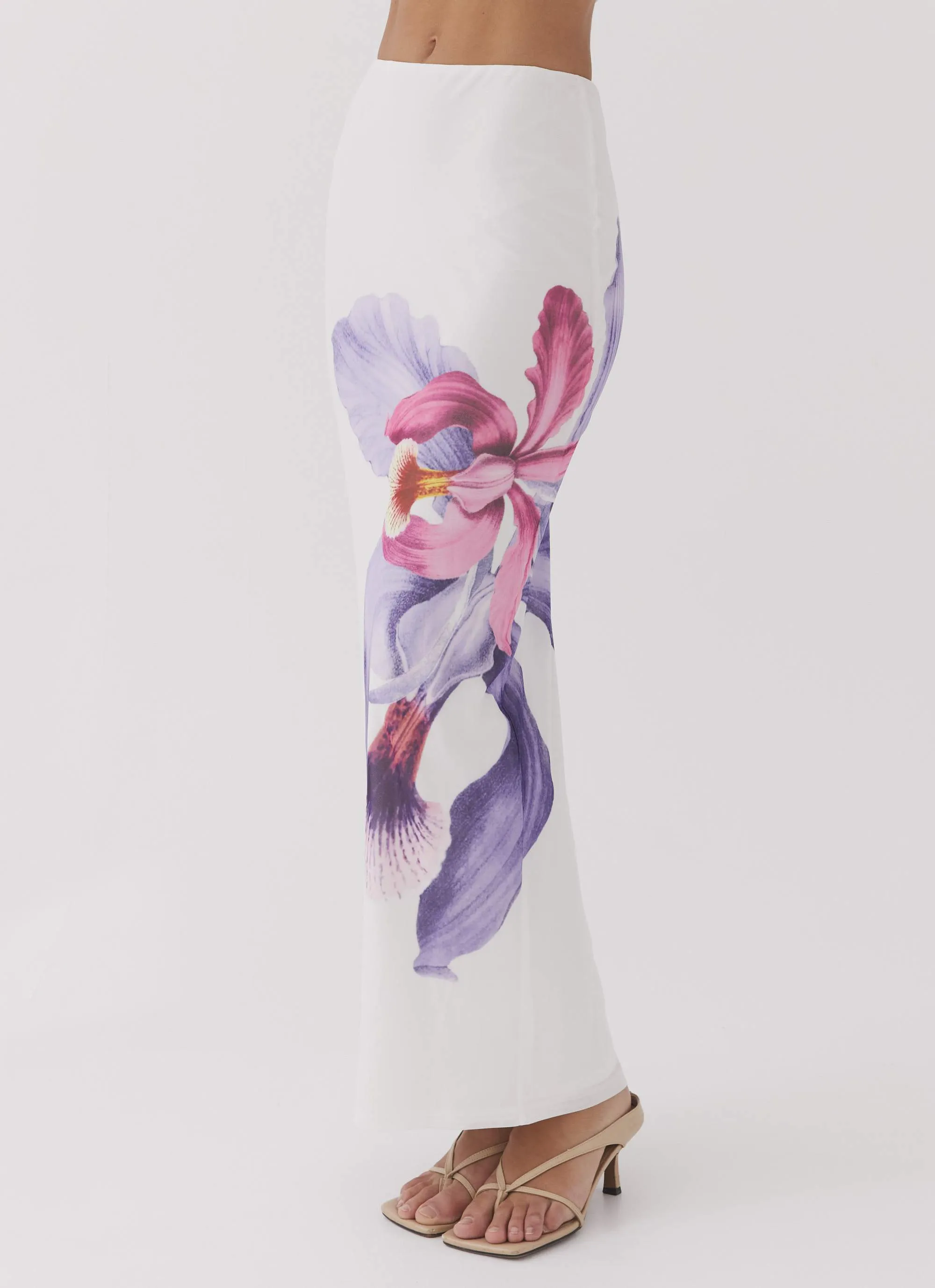 Easy Layer Waiting For Dawn Mesh Maxi Skirt - White