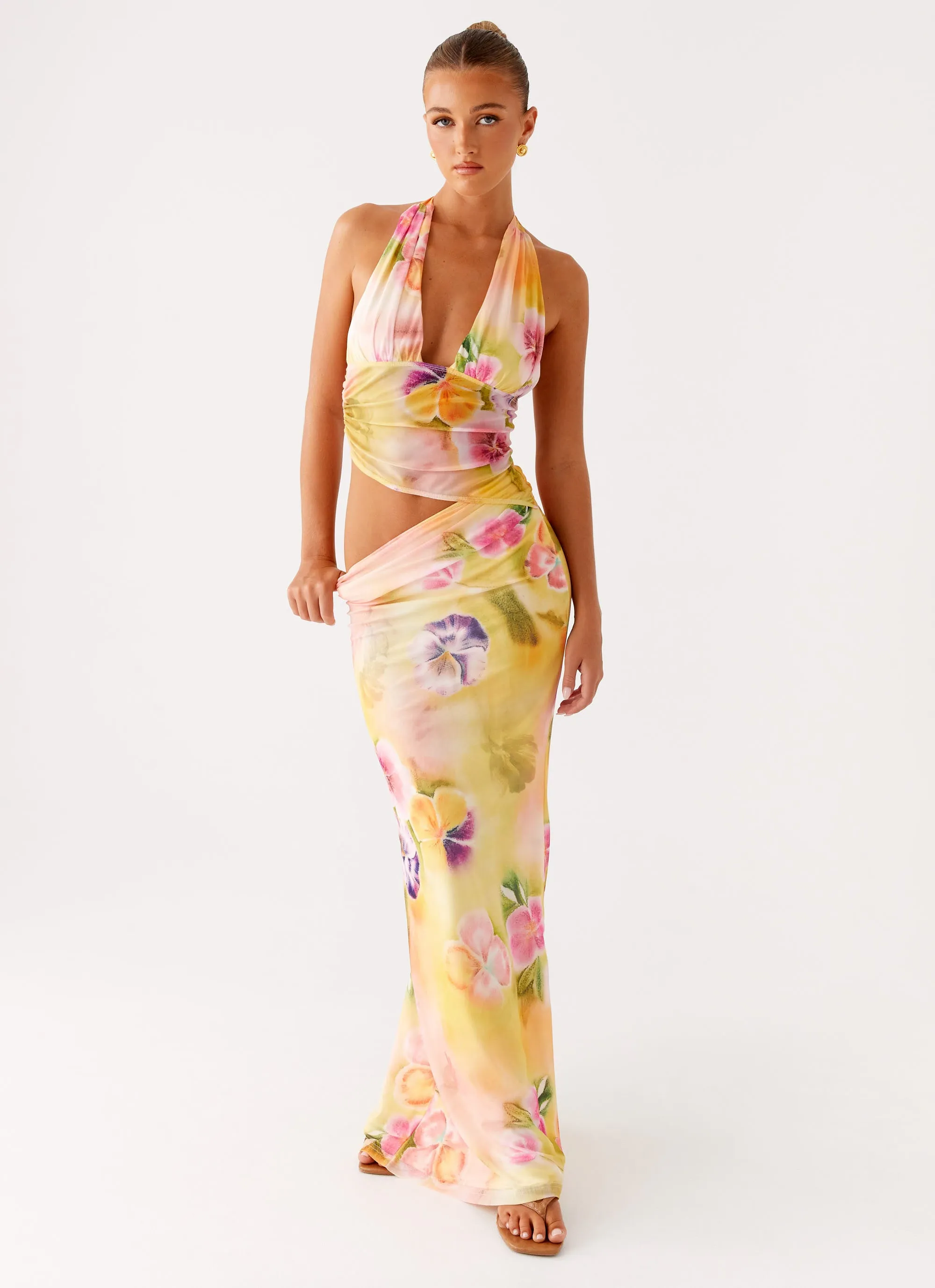 wrinkle free Main Act Halter Maxi Dress - Sunburst Floral