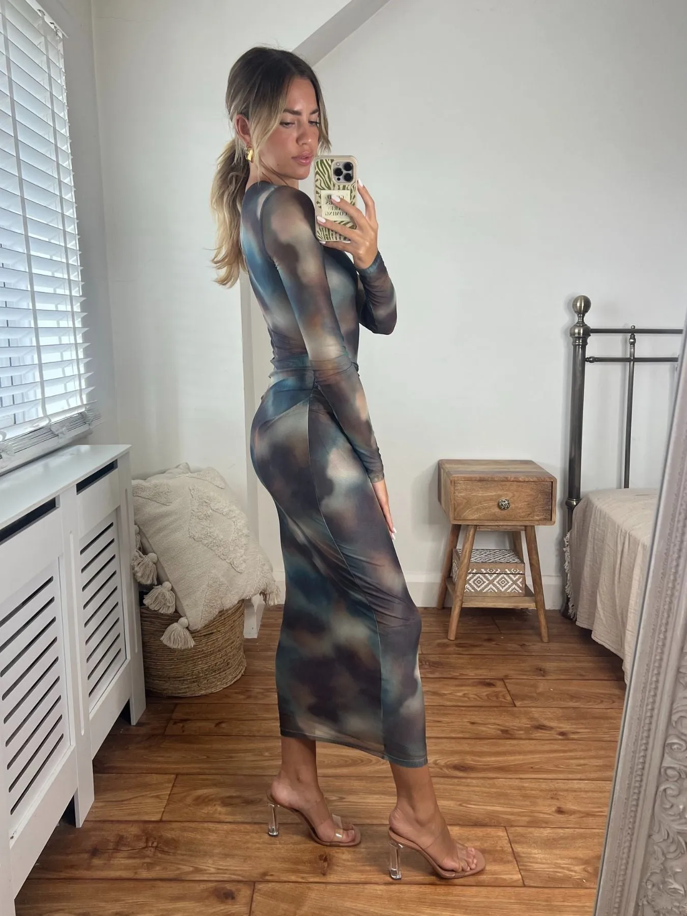 Perfectly Fit Look Maeva Mesh Long Sleeve Midi Dress in Green Ombre