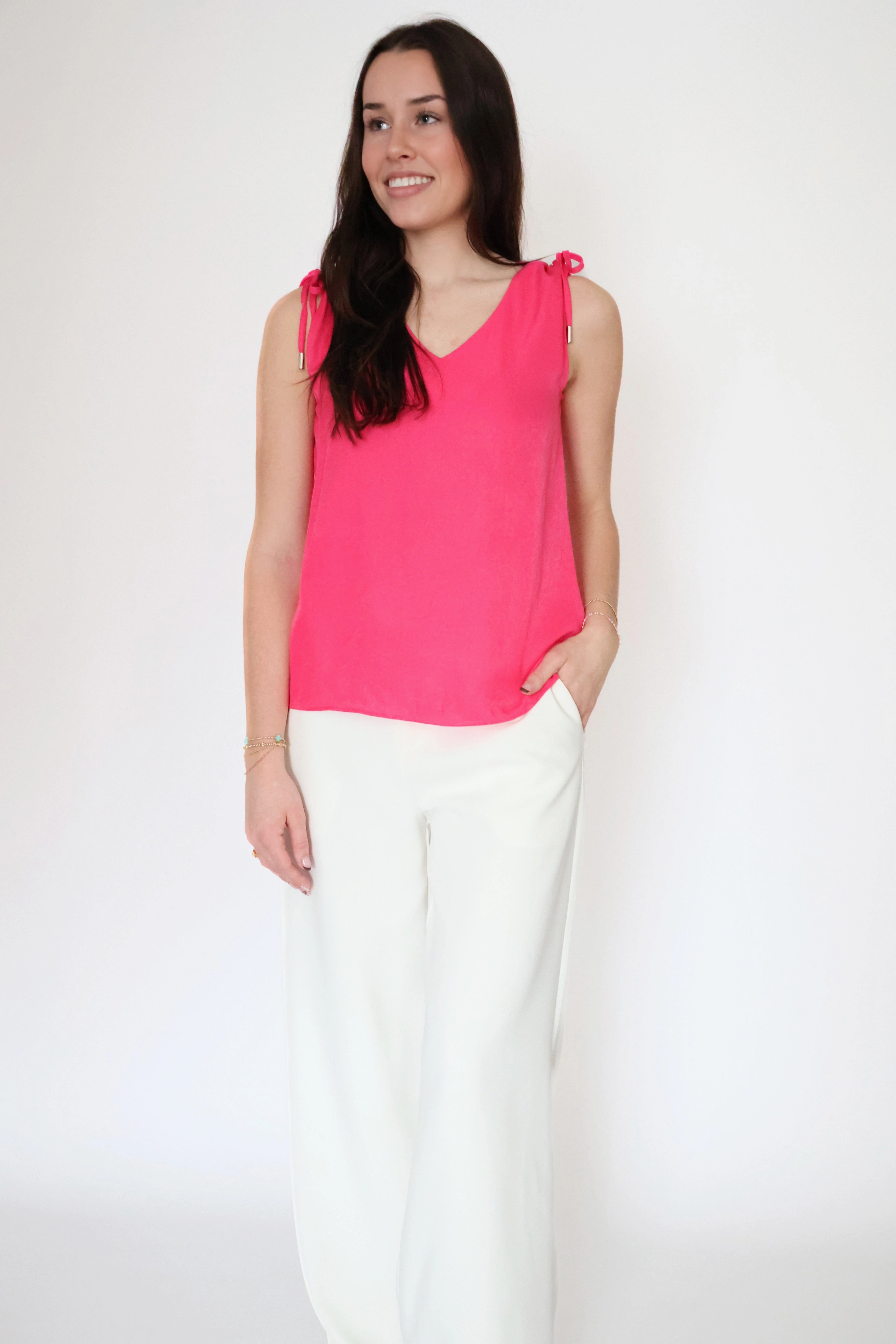 ContrastPlacket MoistureWickingTechnology Annie Blouse